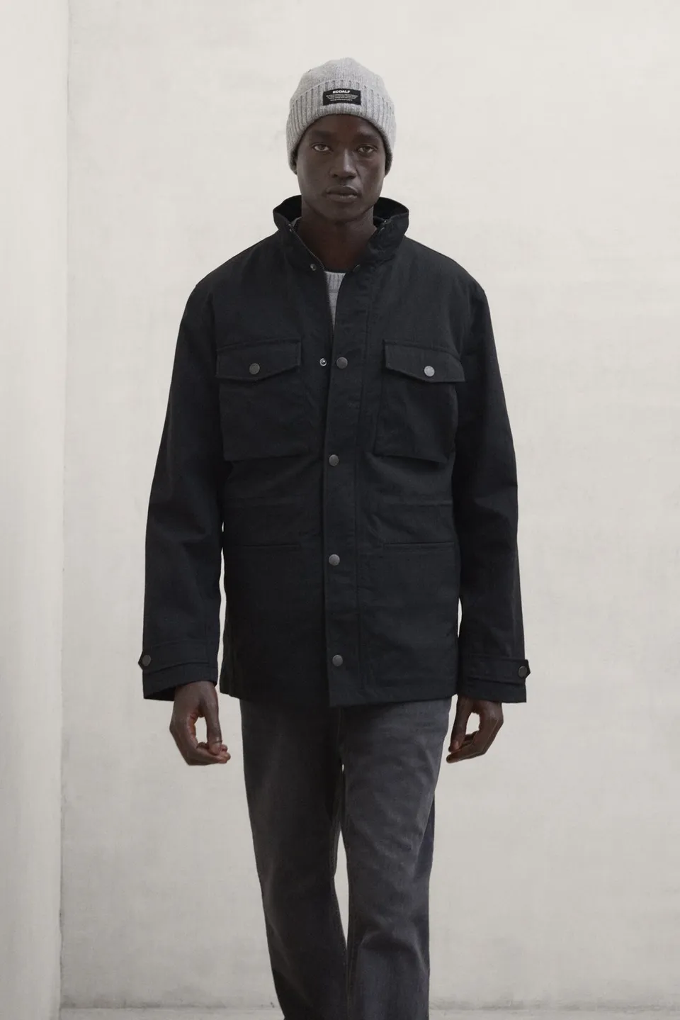 chaqueta-altia-gris-oscuro-de-hombre-ecoalf-poliamida-reciclada-repelente-al-agu image 1
