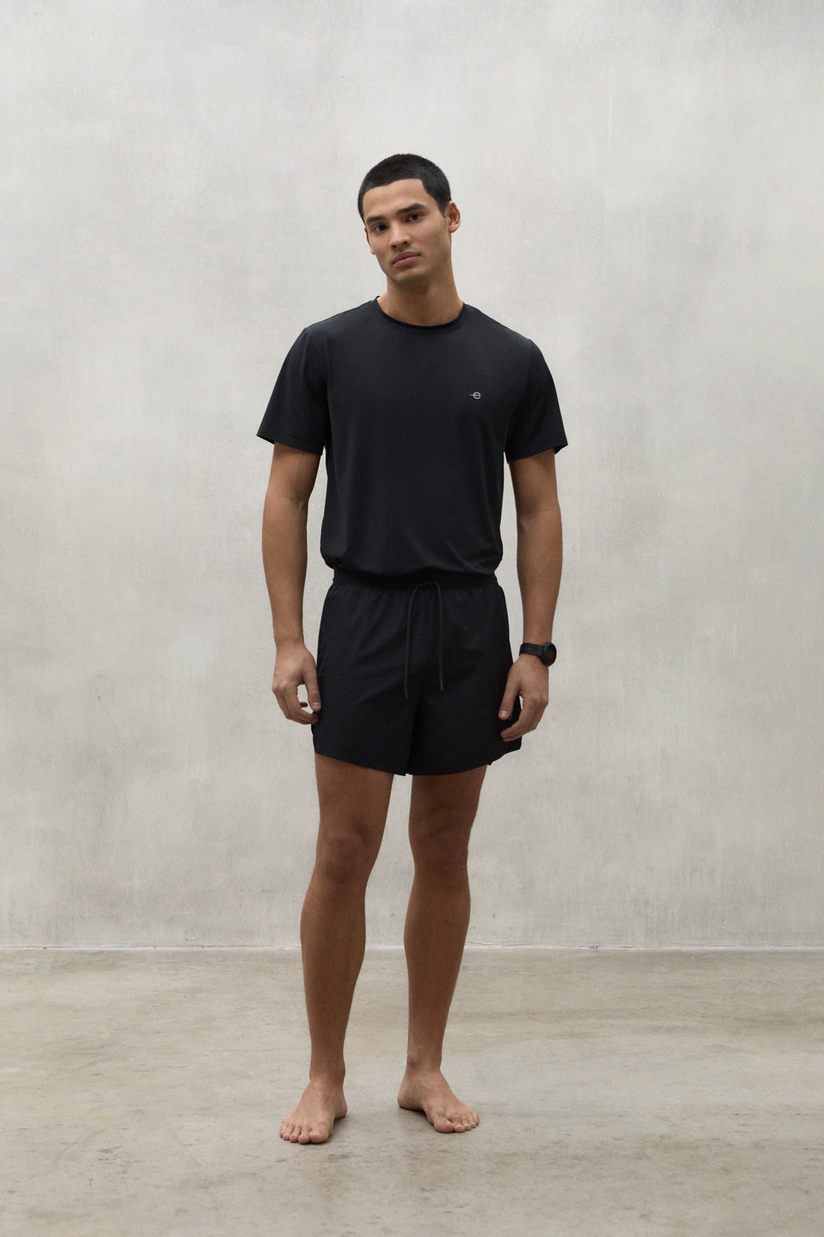 pantalones-cortos-ecoalf-barcelona-negros-ultraligeros-para-running image 2
