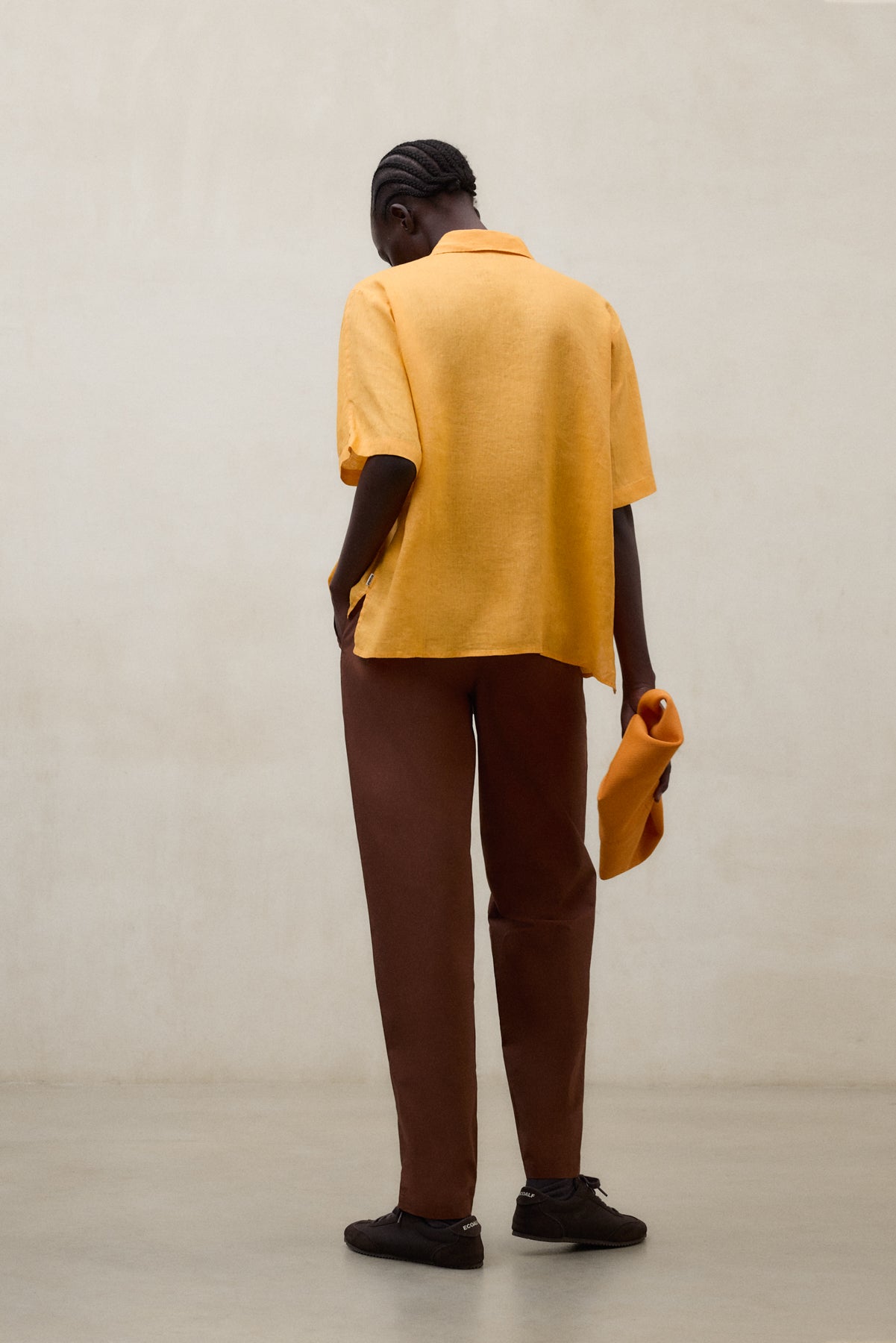ecoalf-camisa-melania-naranja-lino-80-fit-oversize-y-cierre-de-botones image 3
