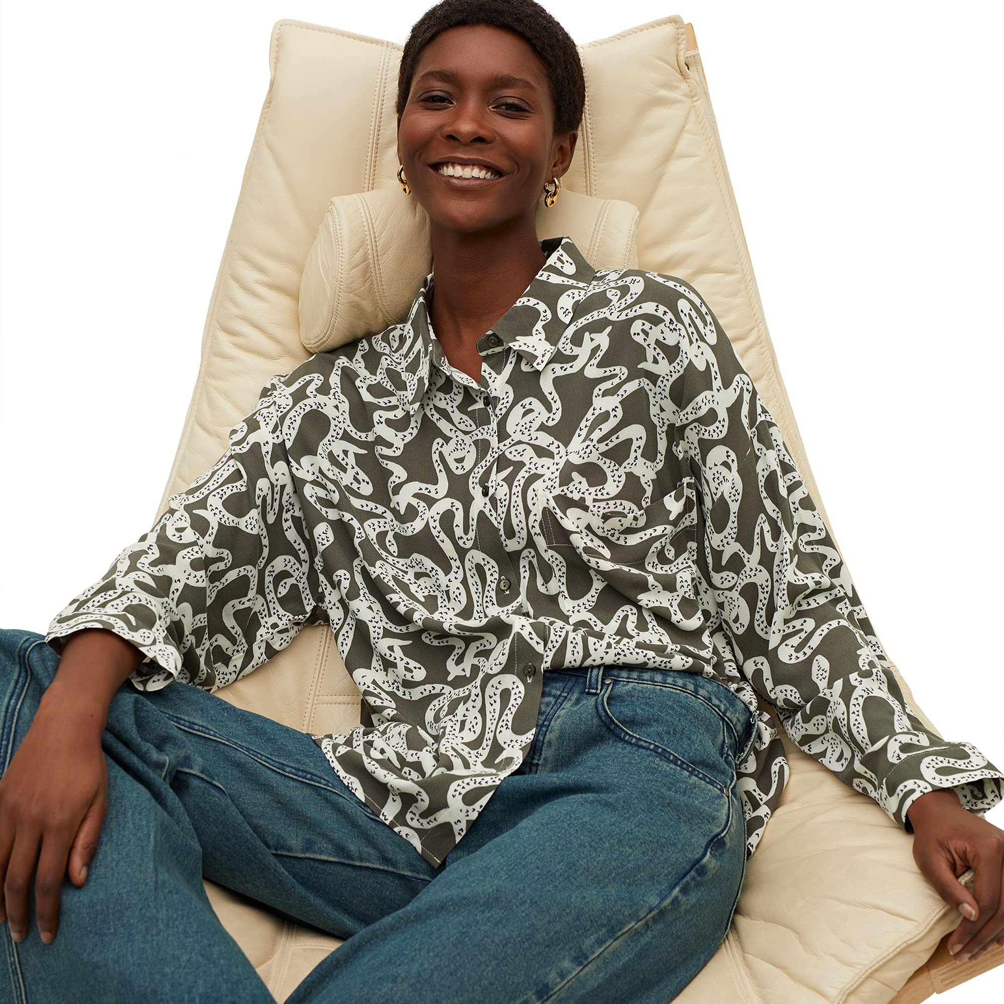parfois-camisa-oversize-estampada-mujer-caqui image 3