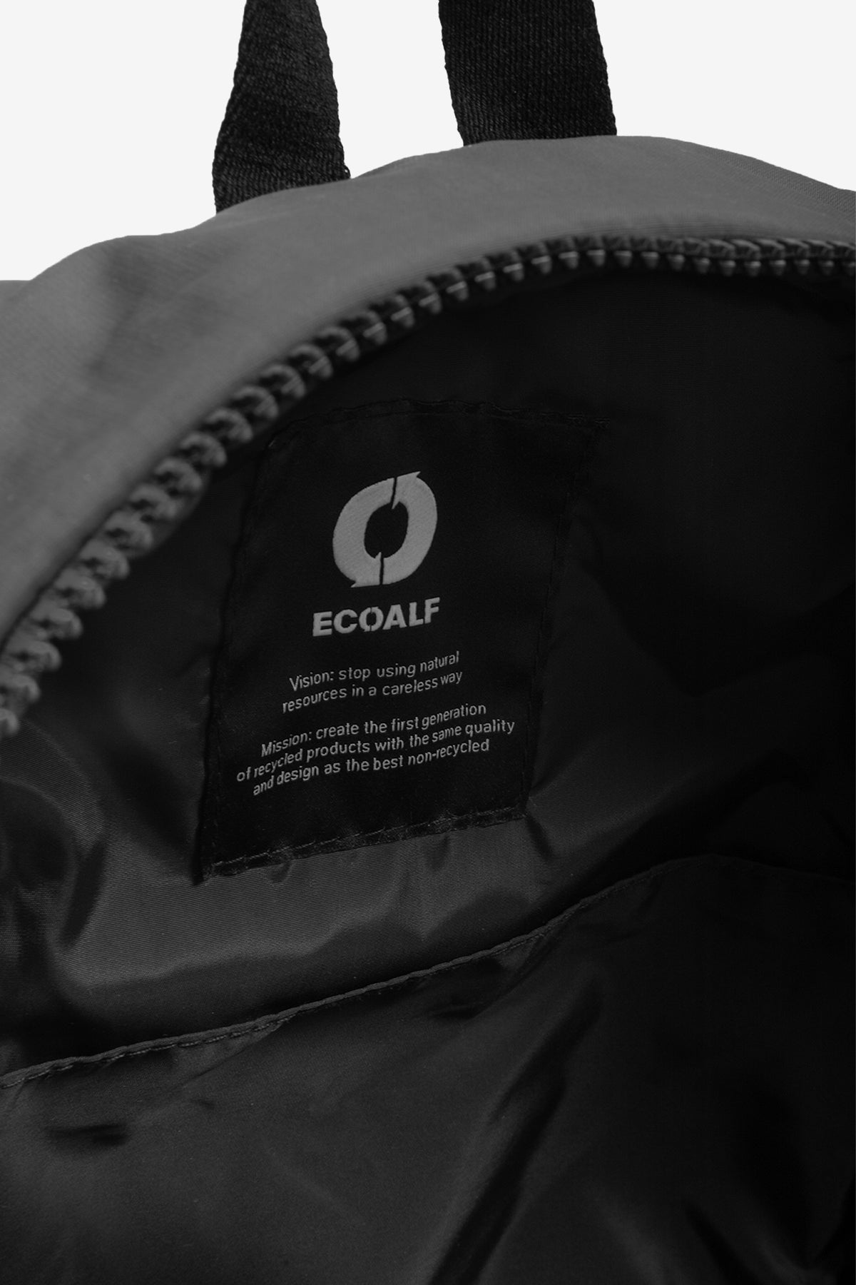 mochila-ecoalf-flock-negra-de-poli-ster-reciclado image 4