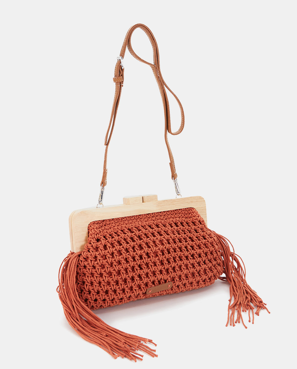 abbacino-clutch-macram-naranja-boho-con-flecos image 2