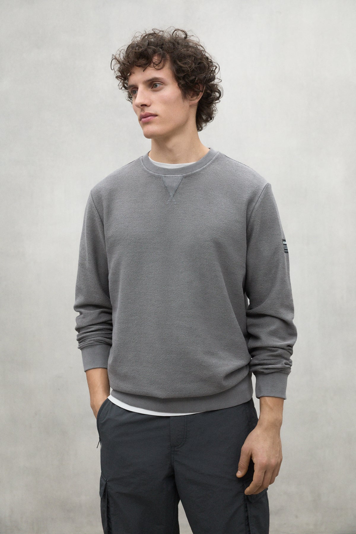 sudadera-ecoalf-newark-gris-oscuro-de-algod-n-reciclado-para-hombre image 2