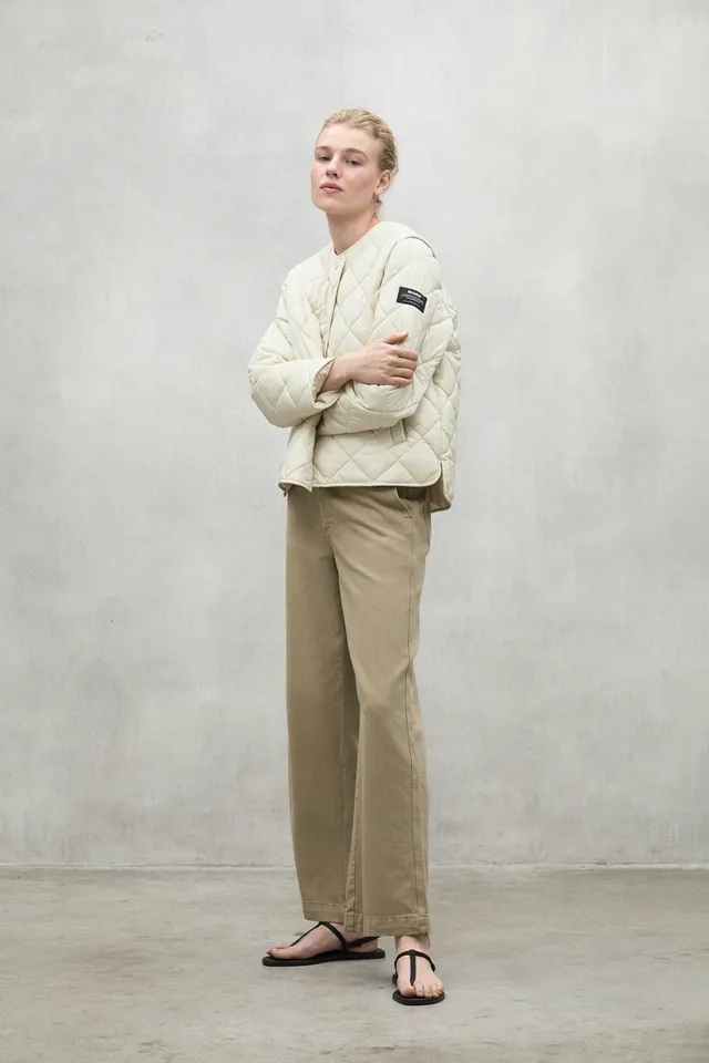 chaqueta-ecoalf-musa-beige-para-mujer-100-poli-ster-reciclado-repelente-al-agua- image 1