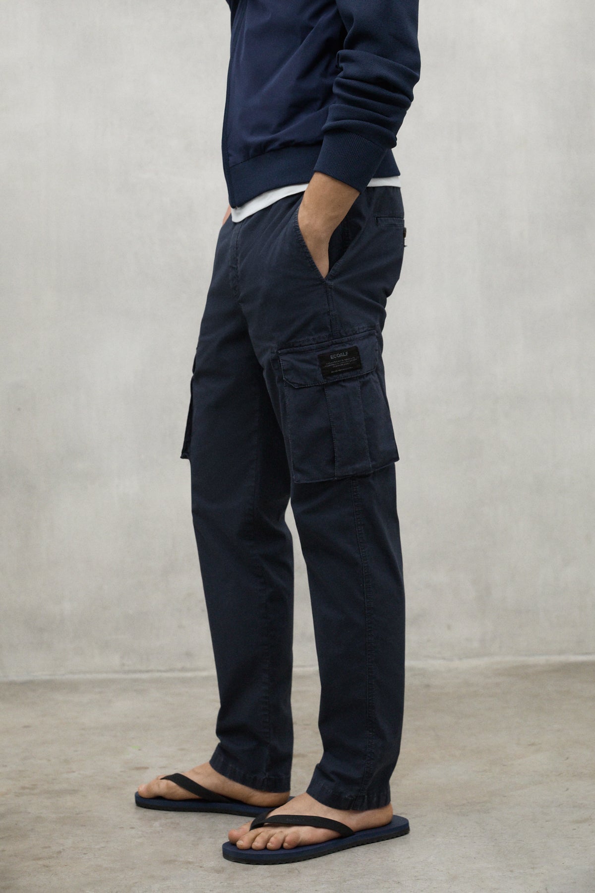 pantalones-ecoalf-ethicargo-azul-marino-cargo-regular-de-algod-n-reciclado image 3