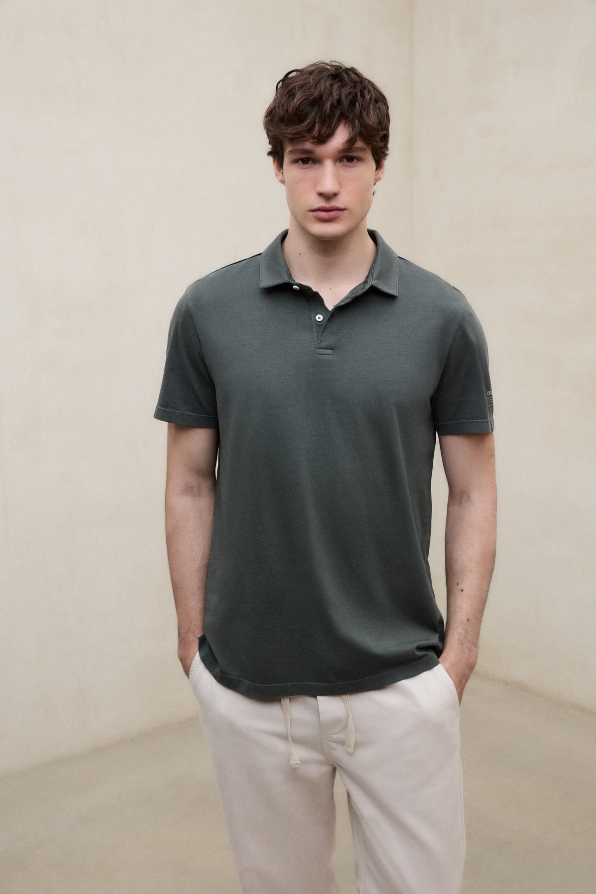 ecoalf-polo-de-punto-theo-verde-oscuro-para-hombre-100-algod-n-reciclado-fit-reg image 3