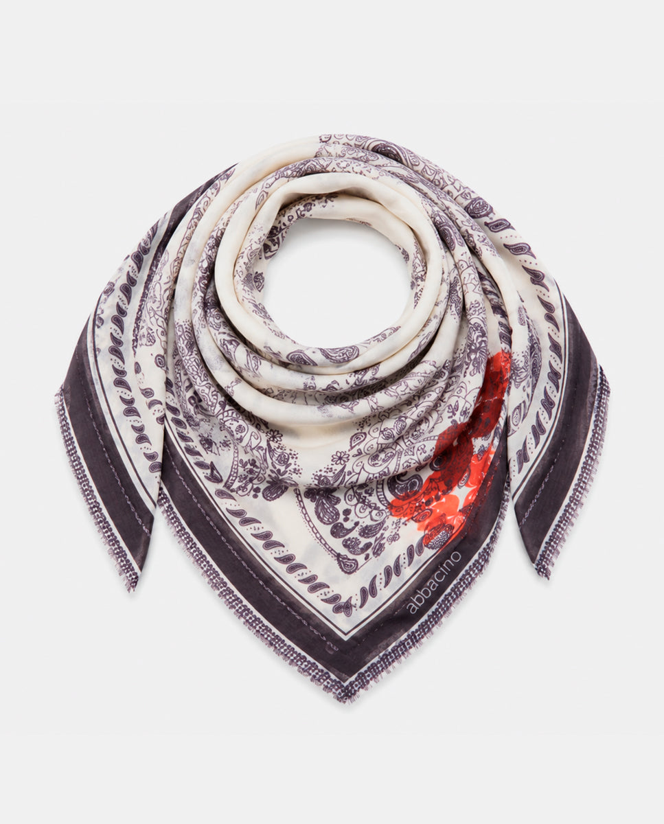 abbacino-bandana-seda-y-modal-paisley-blanco-y-negro image 3