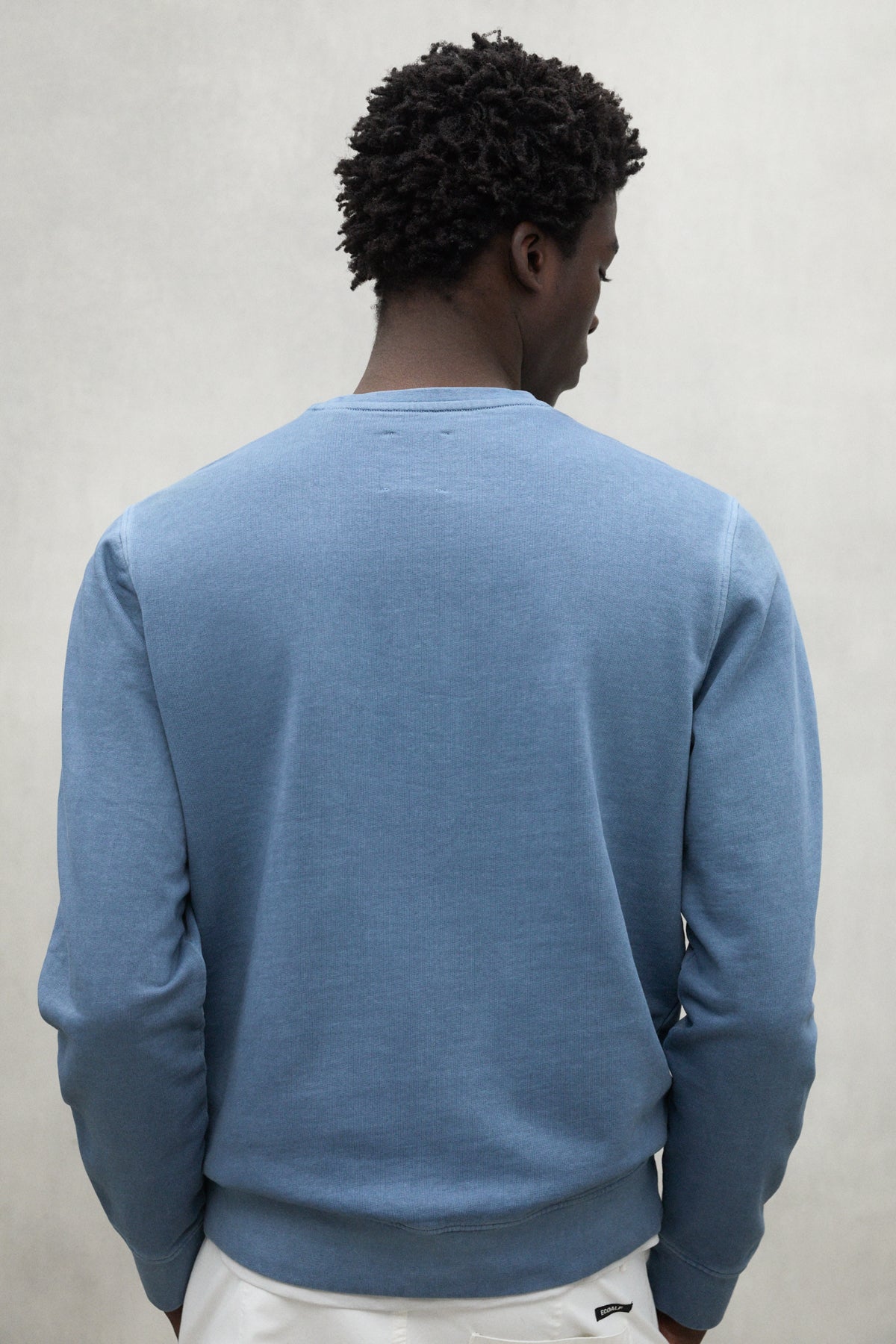 sudadera-ecoalf-bardera-azul-de-algod-n-org-nico-y-reciclado-para-hombre image 3