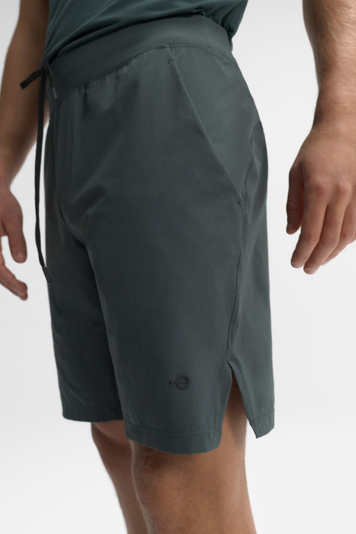 ecoalf-pantal-n-corto-canggu-verde-nylon-reciclado-el-stico-repelente-al-agua-y- image 6