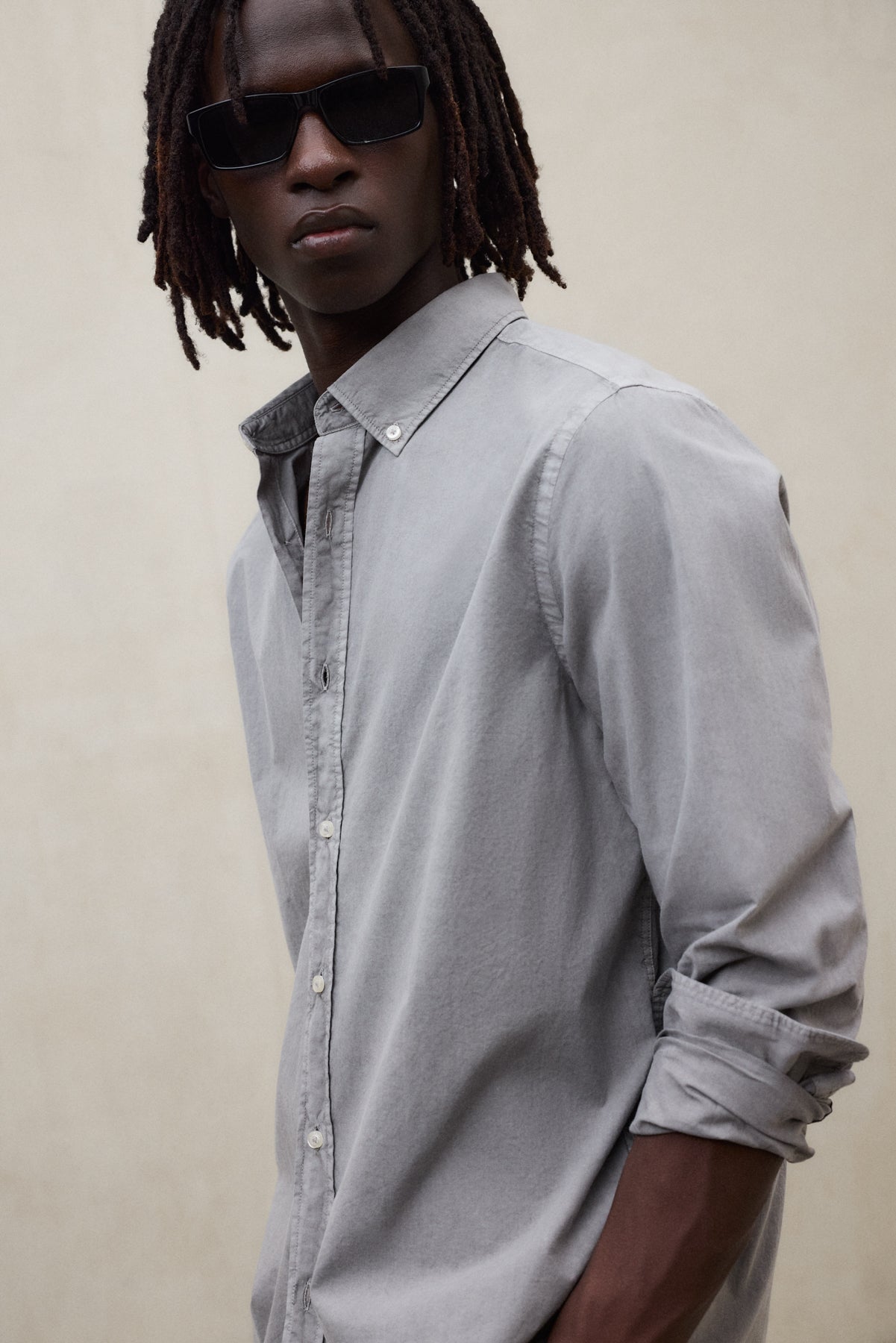 camisa-antejo-de-popel-n-gris-oscuro-de-hombre-ecoalf-100-algod-n-regenerativo image 4