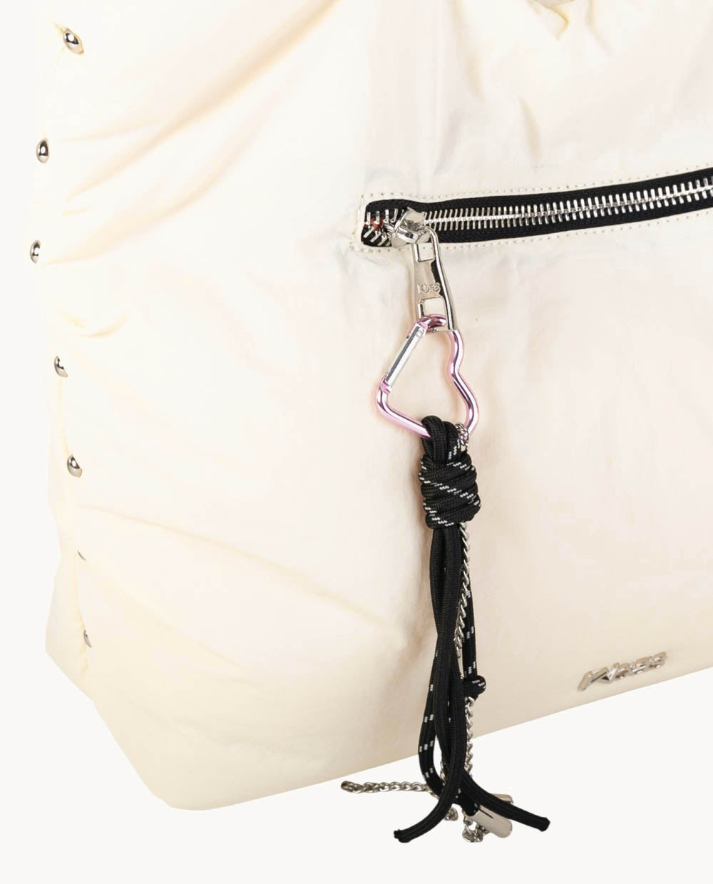 tote-de-nylon-kbas-color-marfil-con-cremallera-y-bolsillo-exterior image 3