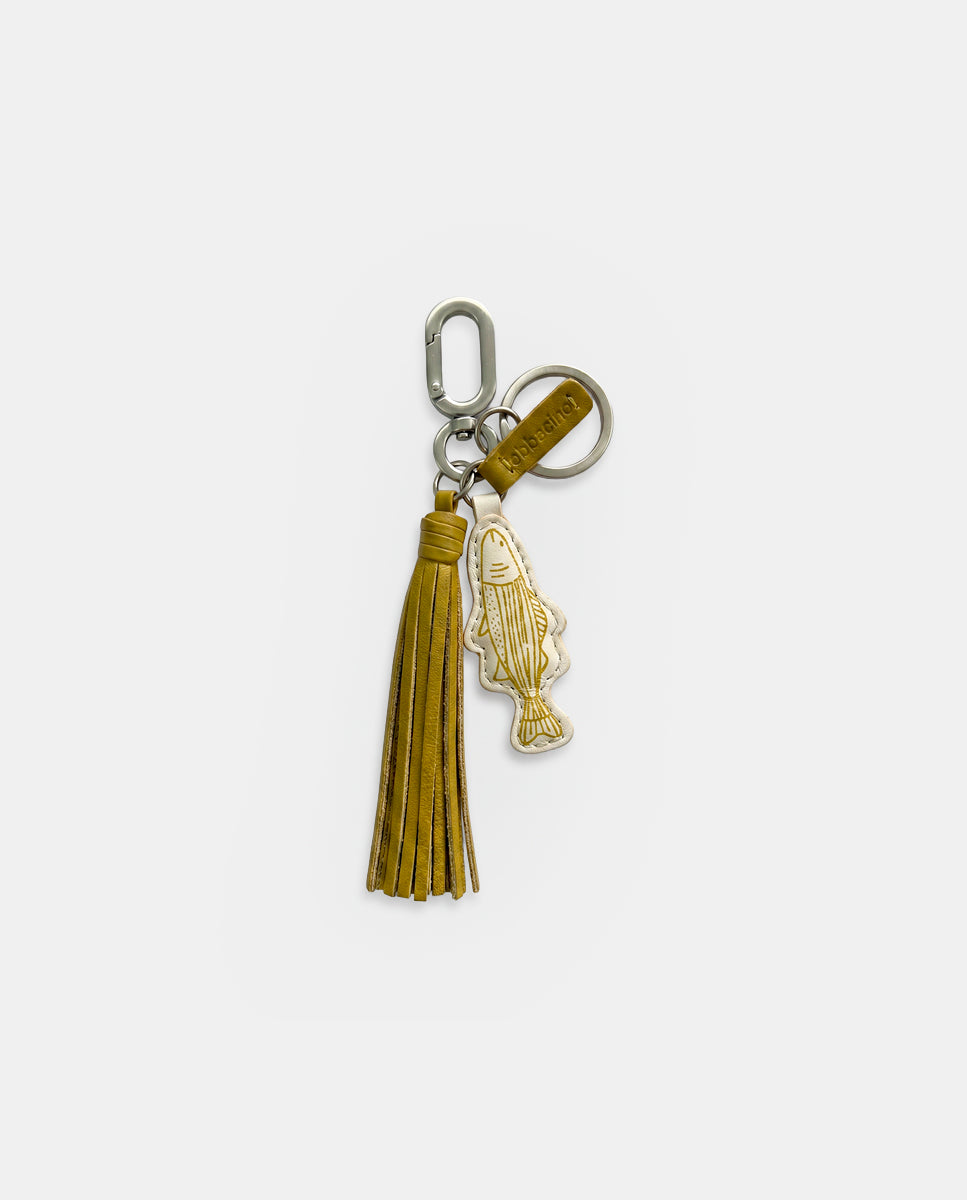 llavero-charm-abbacino-pez-en-piel-mbar image 2