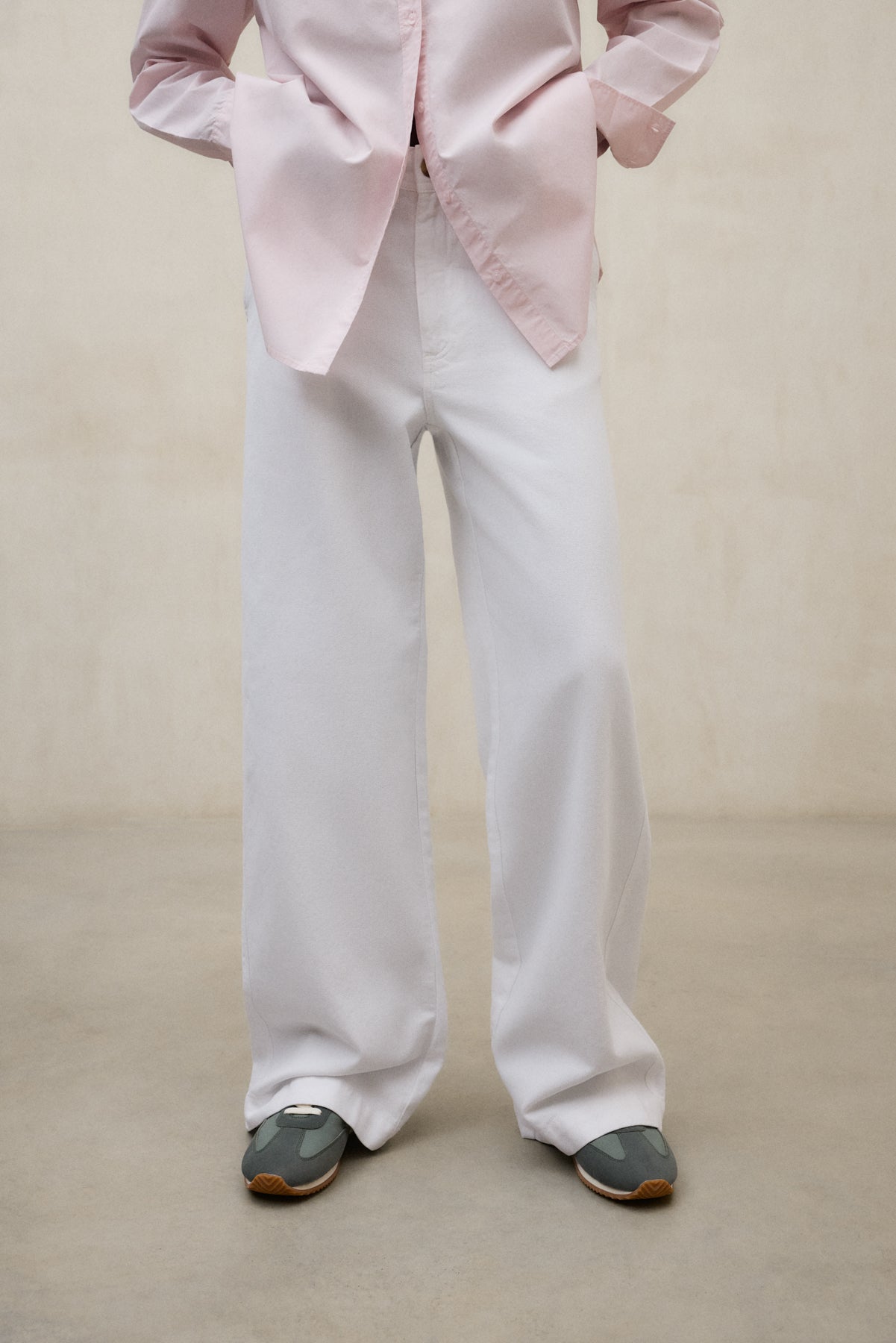 pantalones-valls-blanco-de-mujer-ecoalf-algod-n-regenerativo-tiro-alto image 2