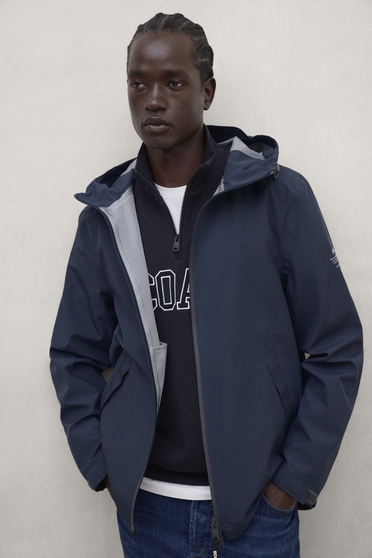 chaqueta-ecoalf-diluvio-azul-marino-impermeable-de-poli-ster-reciclado-para-homb image 3