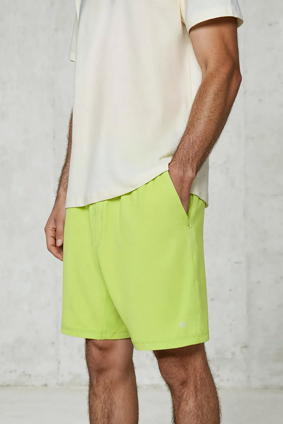 shorts-ecoalf-perry-lima-con-biker-interior-de-nylon-reciclado-para-entrenar image 1