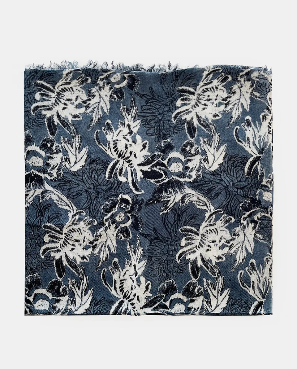abbacino-pa-uelo-lana-gris-estampado-floral image 1