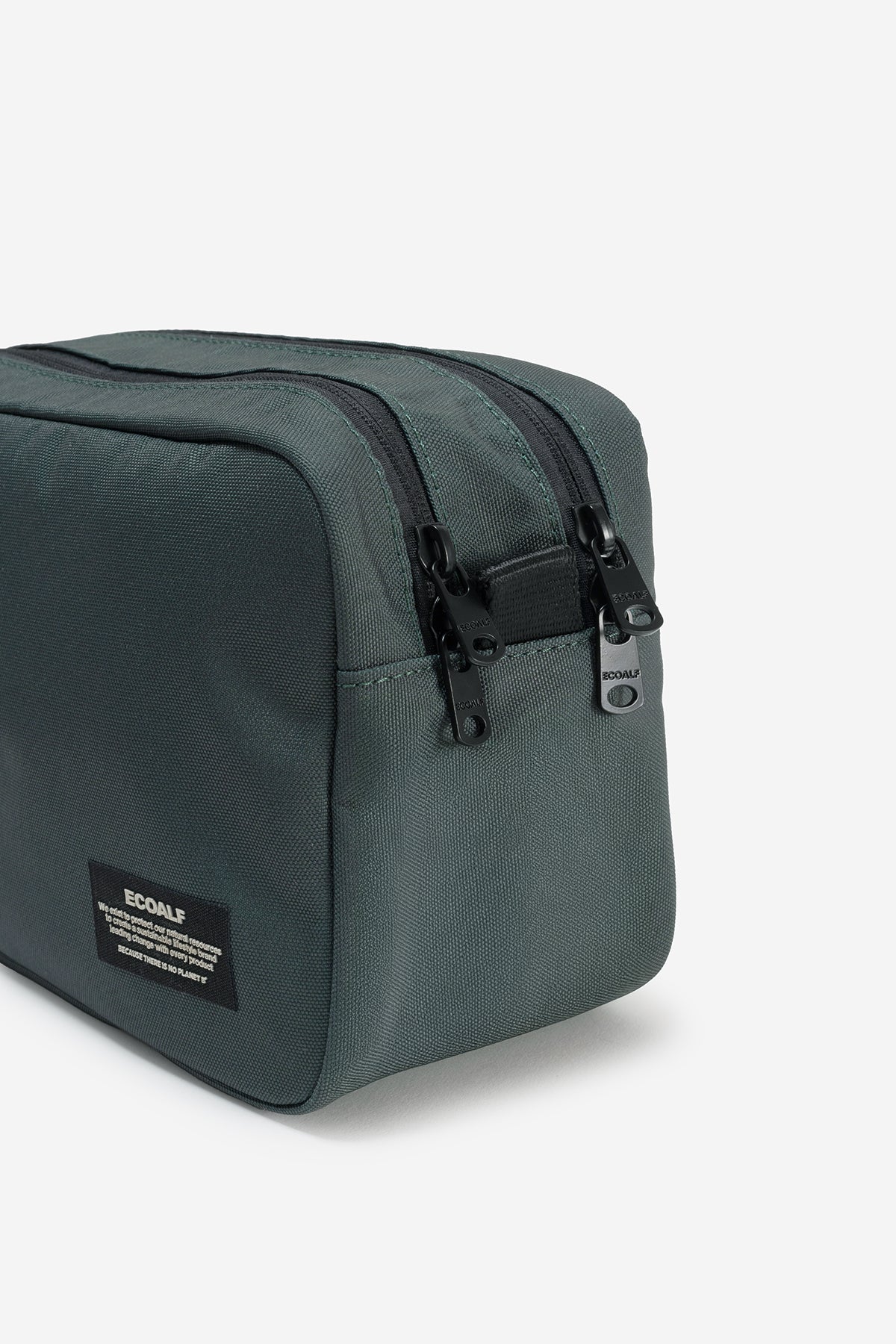 ecoalf-neceser-deportivo-verde-unisex-4-4-l image 4