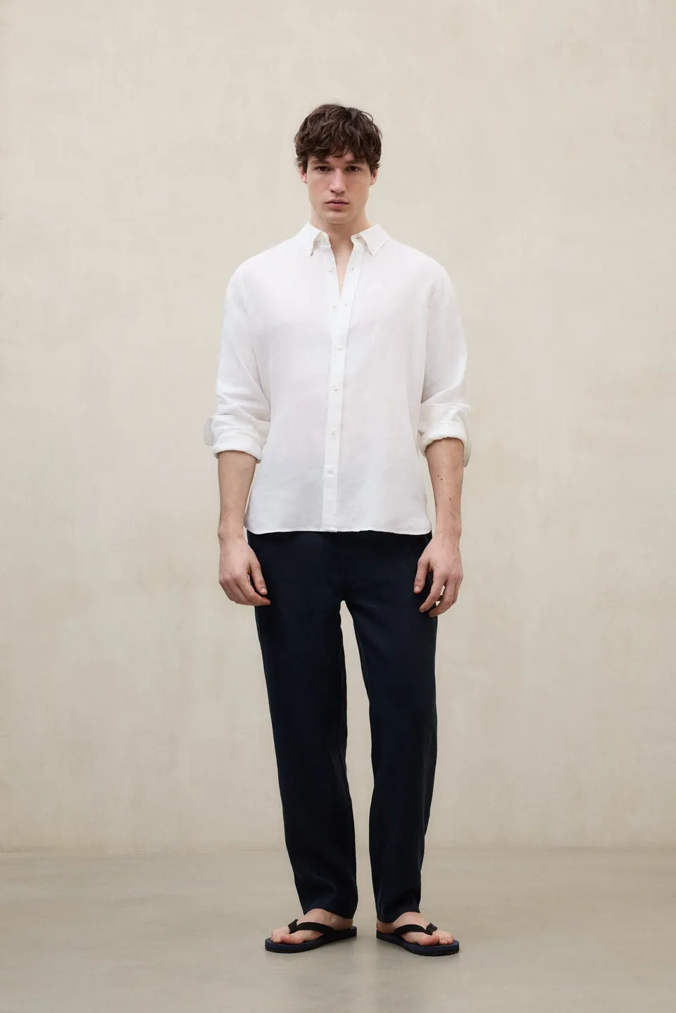 ecoalf-camisa-malibu-blanca-100-lino-fit-regular-manga-larga-te-ido-en-prenda-lo image 1