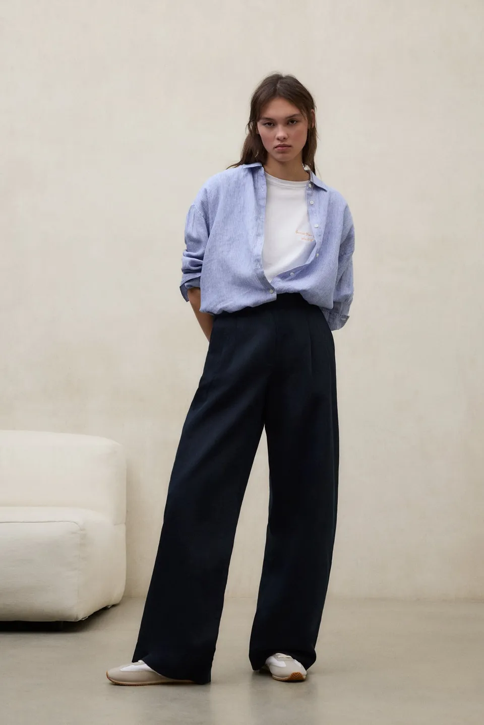 ecoalf-pantalones-de-lino-miel-azul-marino-de-mujer-tiro-alto-pliegues-y-61-algo image 1
