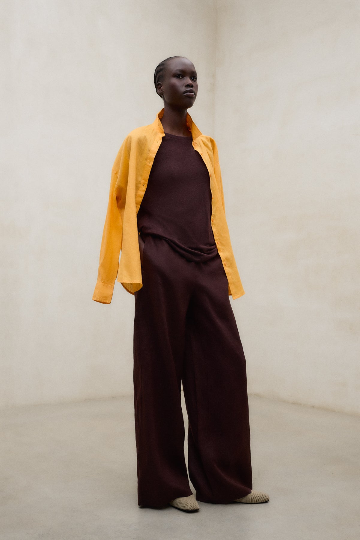 camisa-daria-naranja-ecoalf-80-lino-fit-oversize-mujer image 4