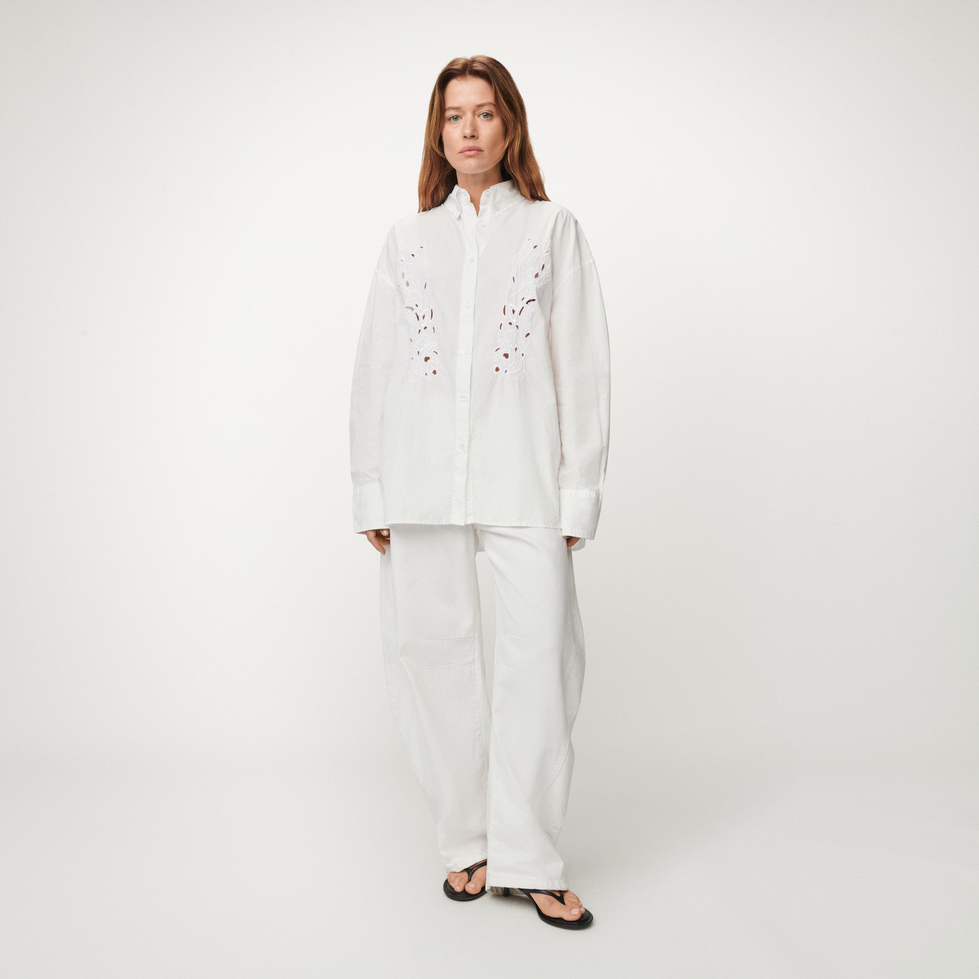 lois-blake-camisa-oversize-blanca image 2