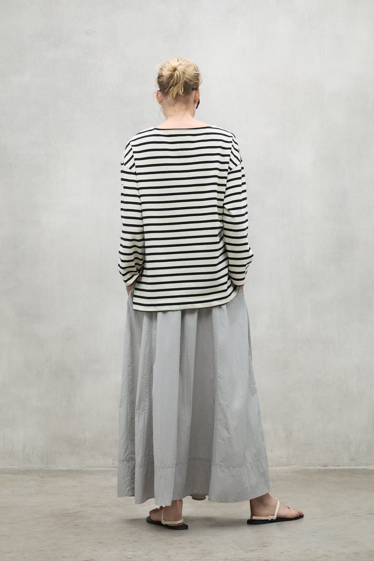 sudadera-ecoalf-sailor-de-algod-n-reciclado-fit-holgado-color-blanca-para-mujer image 2