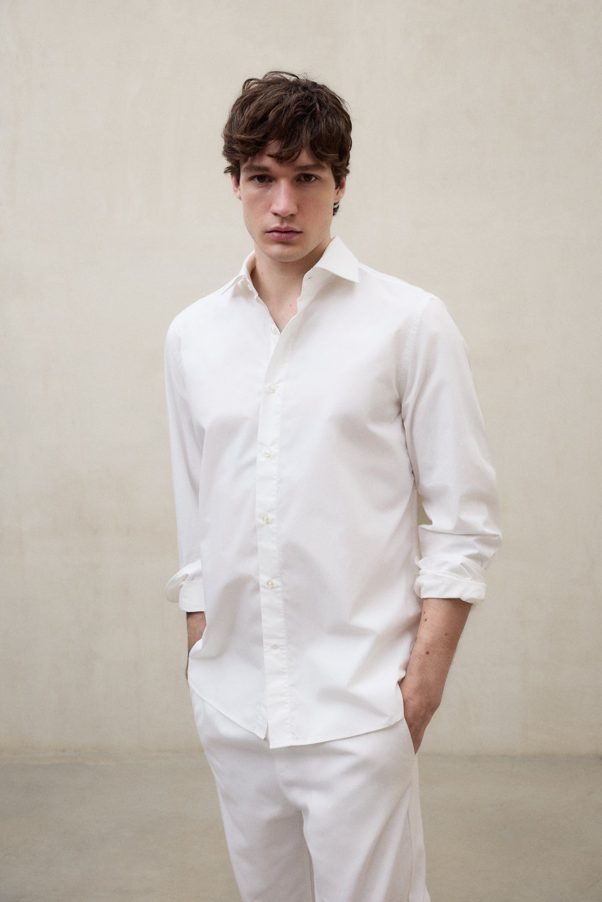 ecoalf-alfredo-camisa-blanca-hombre-media-cremallera image 2