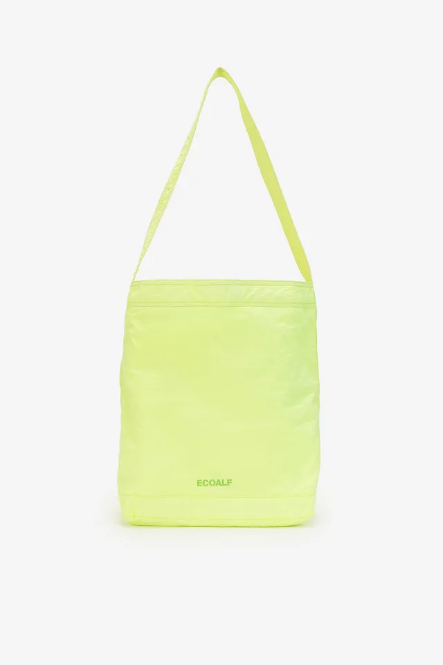 ecoalf-bolso-bucket-rio-amarillo-ligero-plegable-72-poliamida-reciclada-y-28-alg image 1
