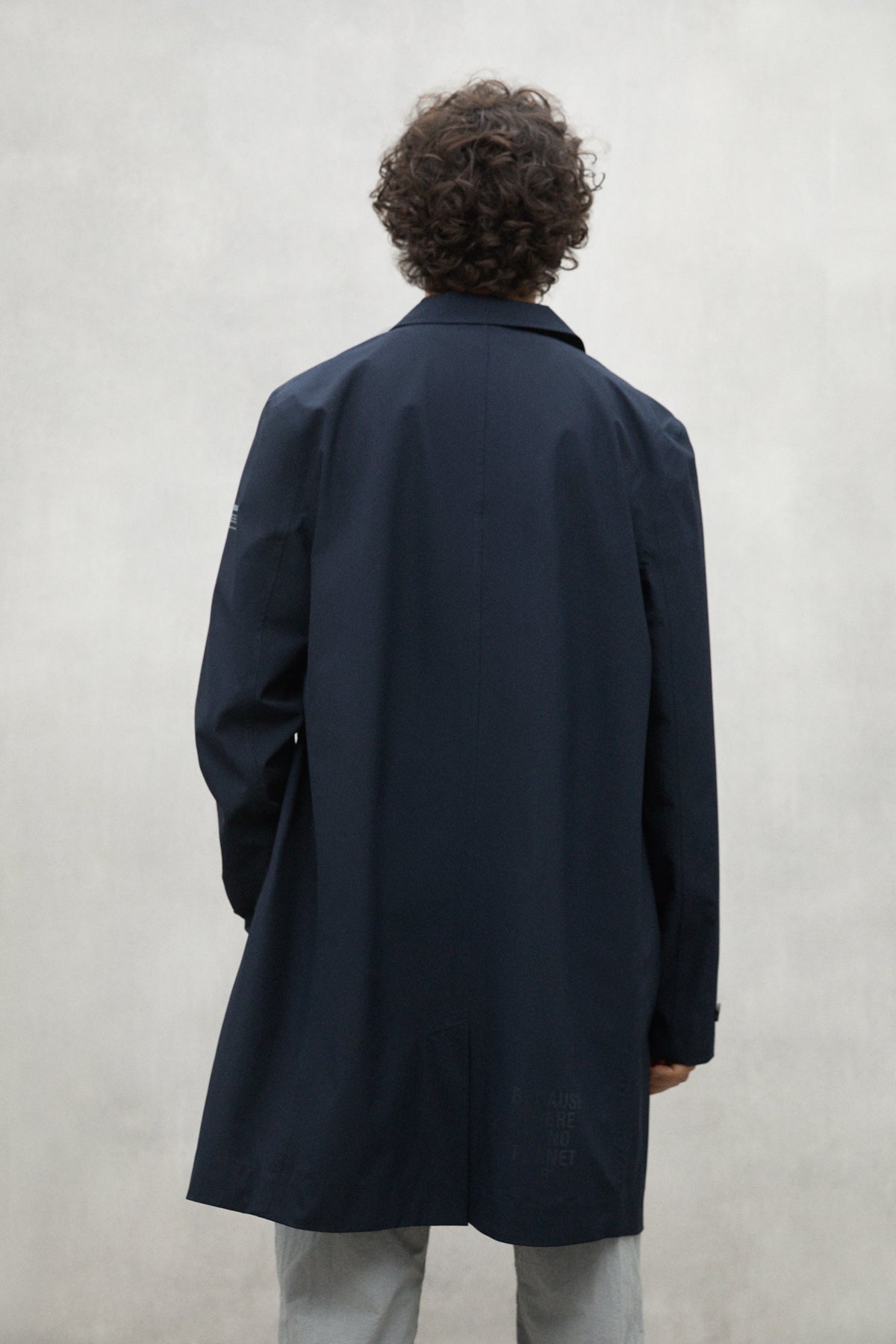 chaqueta-nimega-de-ecoalf-poli-ster-reciclado-azul-marino image 5