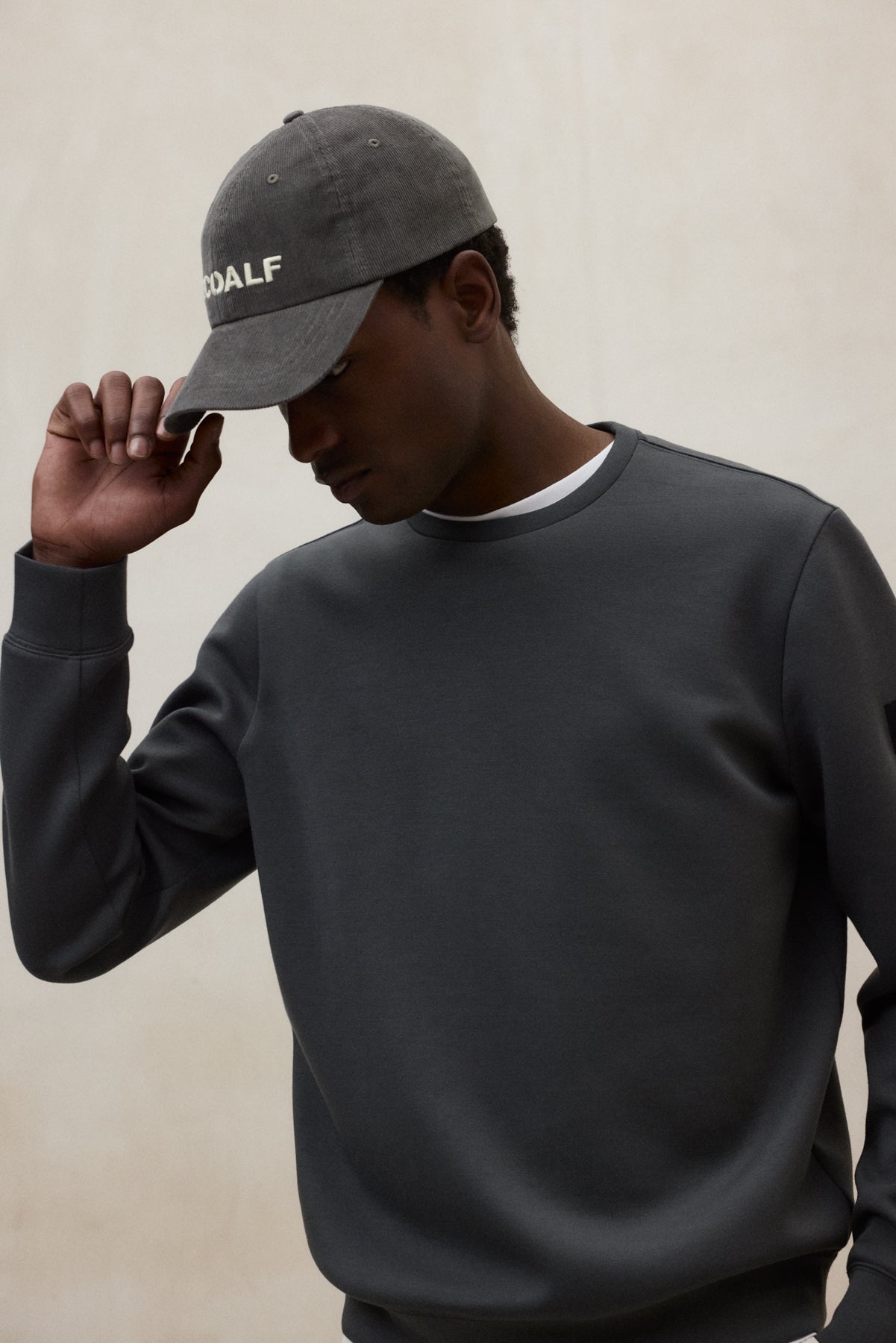 sudadera-ecoalf-arles-verde-de-poli-ster-reciclado-para-hombre image 5