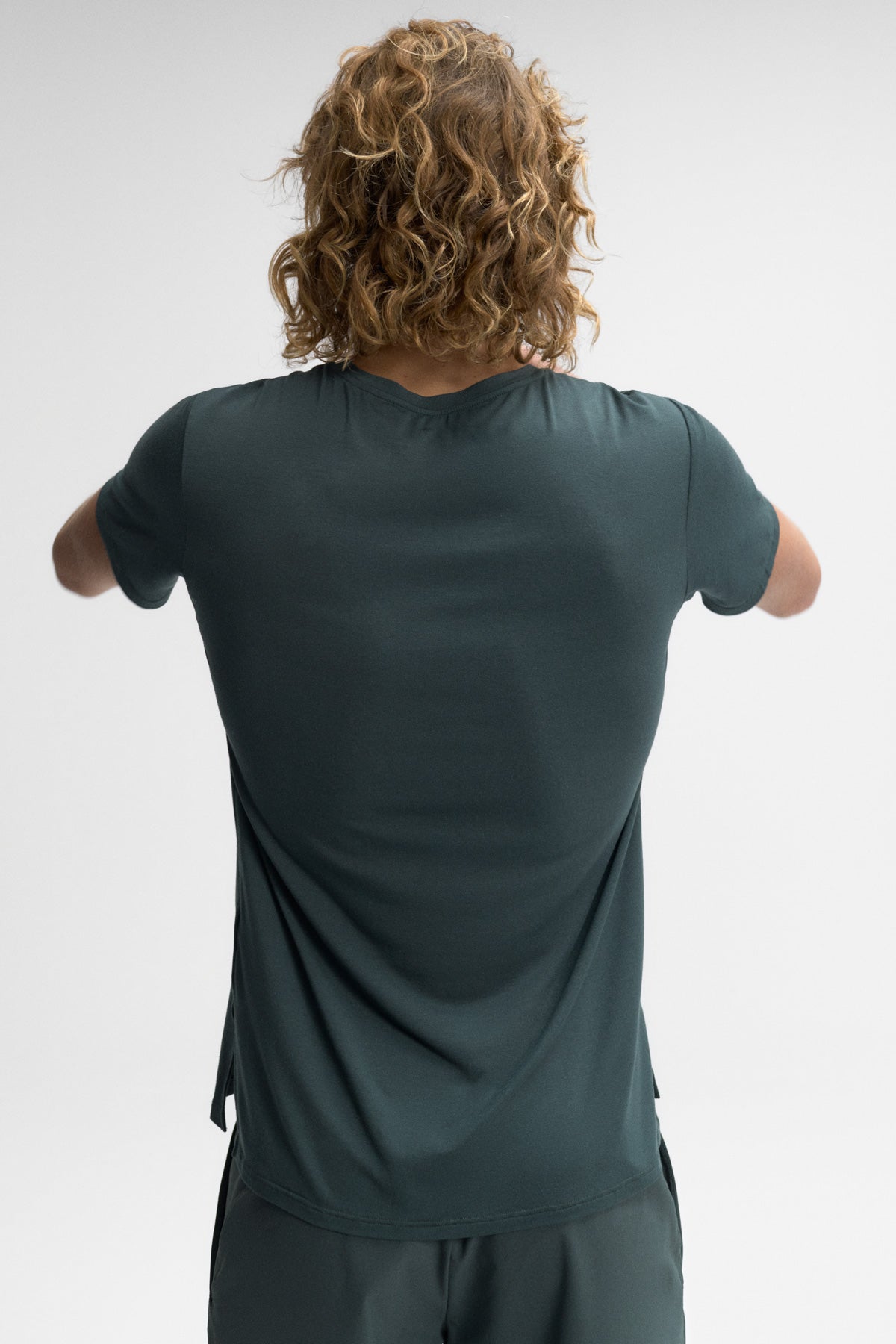 ecoalf-camiseta-amed-verde-micromodal-transpirable-y-el-stica image 3