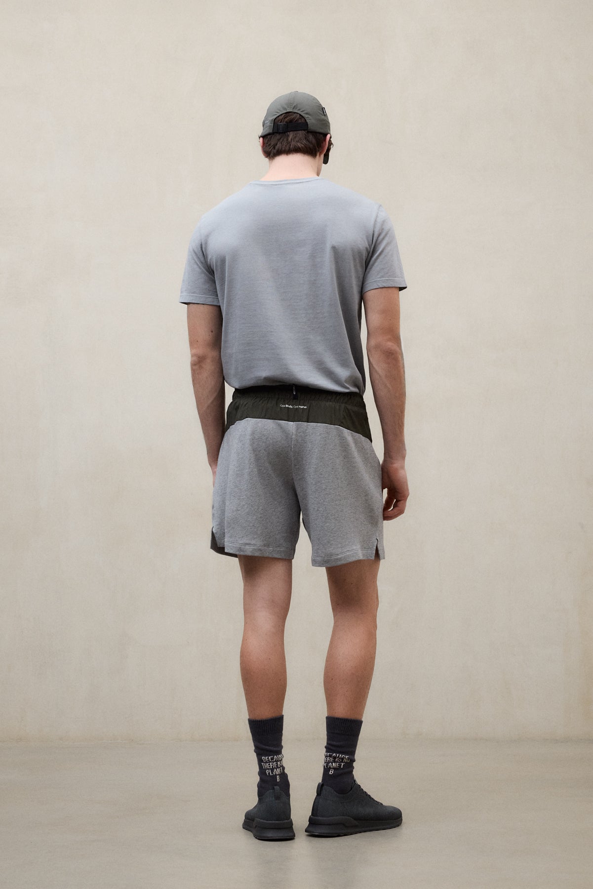 shorts-ecoalf-duan-de-algod-n-org-nico-para-hombre-en-gris image 4