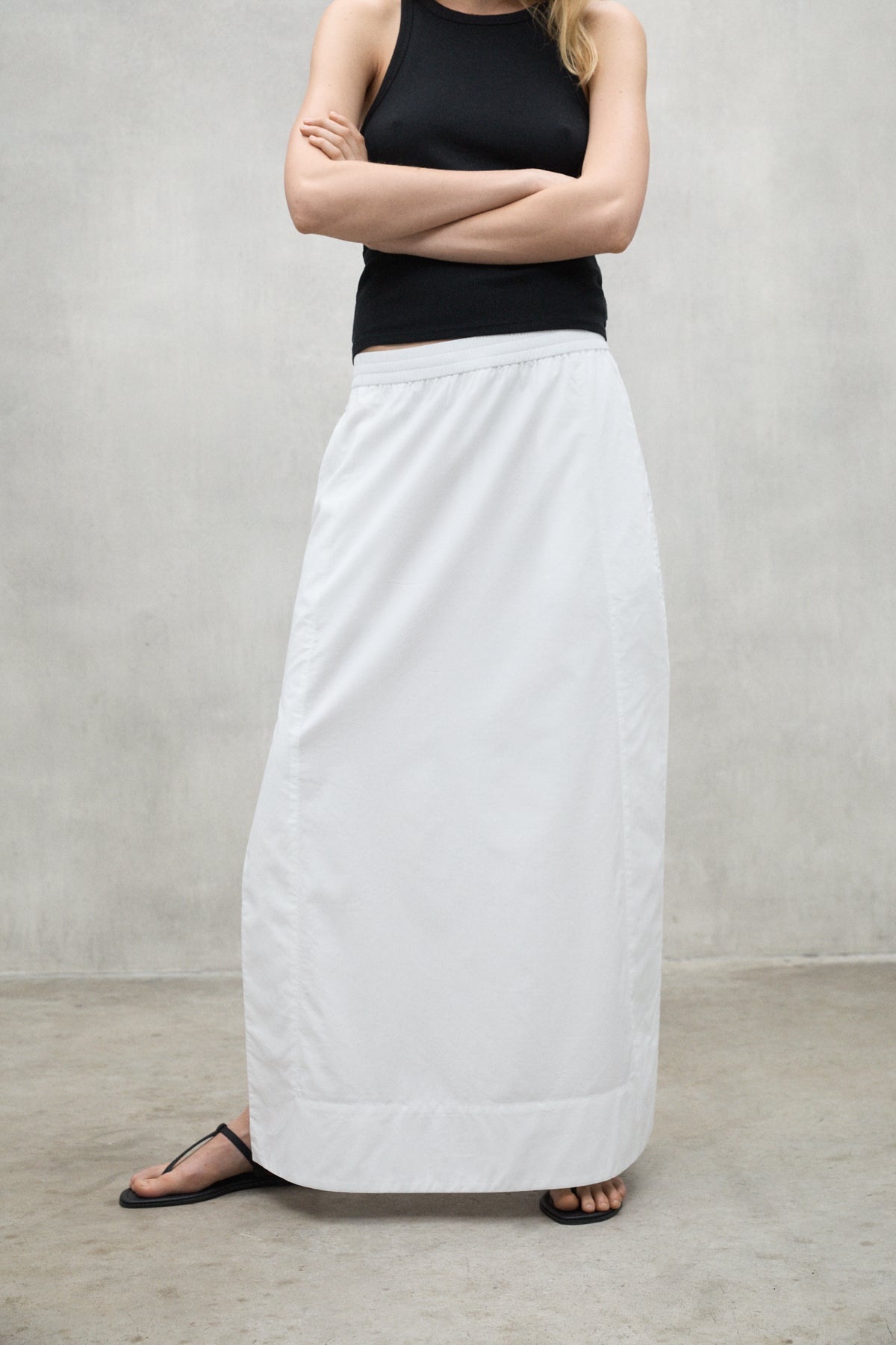 falda-ecoalf-ines-blanca-falda-de-tencel-modal-con-cintura-ajustable image 3
