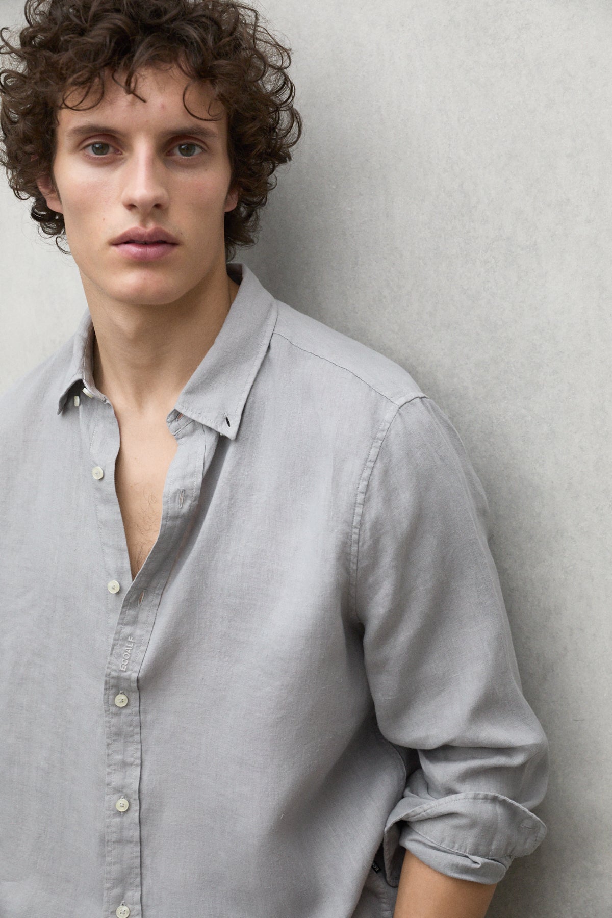 camisa-malibu-ecoalf-de-lino-para-hombre-gris-fit-regular image 3