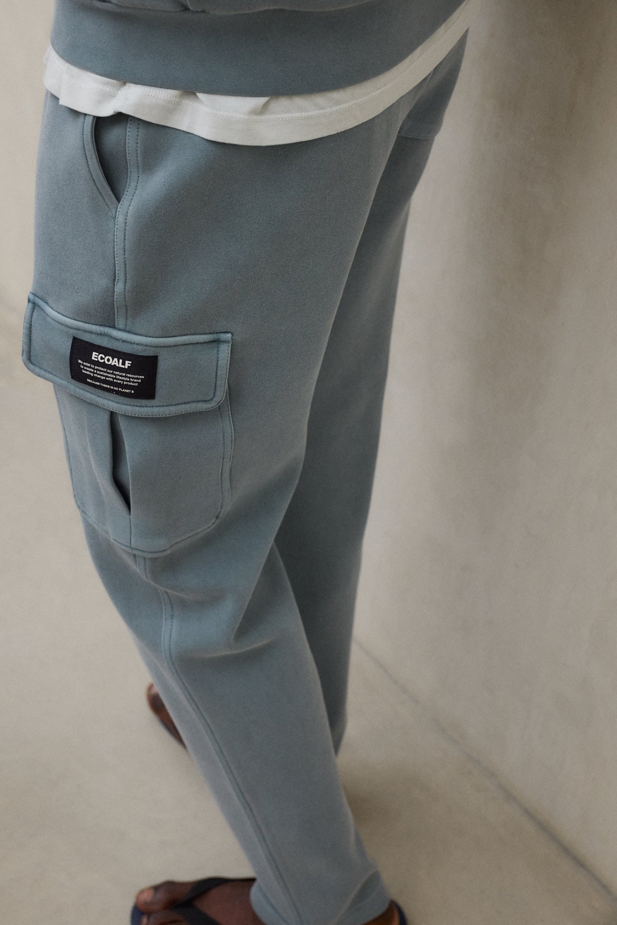 pantalones-ecoalf-mara-verde-de-algod-n-org-nico-para-hombre image 4