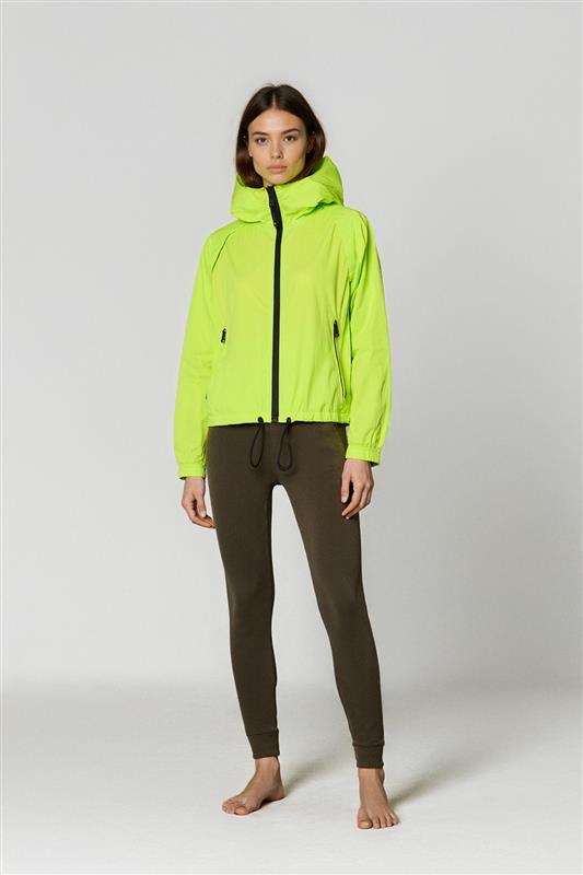 chaqueta-mott-lima-ecoalf-para-mujer-100-poliamida-reciclada-ligera-y-transpirab image 1