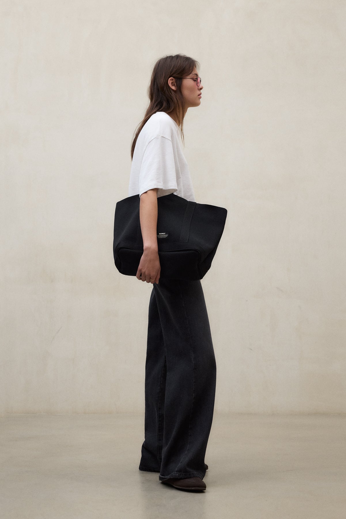 bolso-shopper-ecoalf-marta-tika-negro-de-mujer-100-poli-ster-reciclado-doble-asa image 1