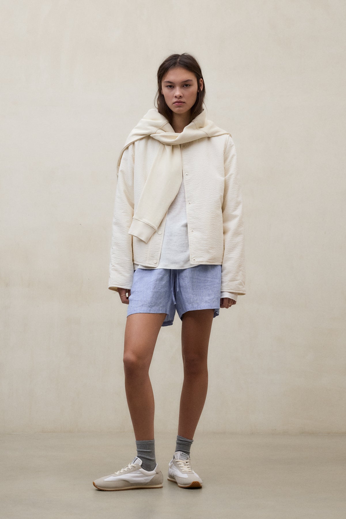 chaqueta-reversible-gabi-beige-de-mujer-ecoalf image 1