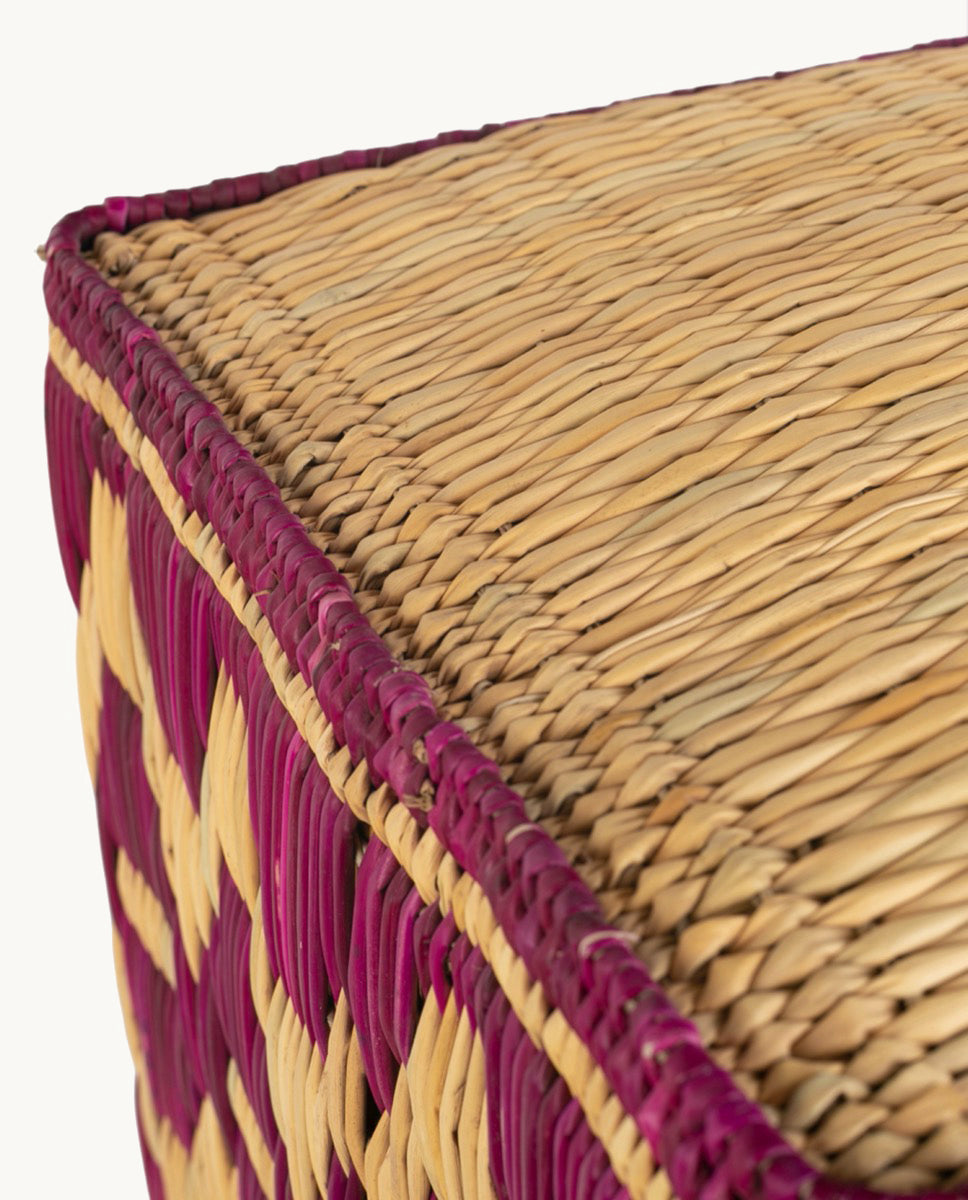 puff-de-junquillo-kbas-color-granate-40x40-cm-fibra-natural image 2