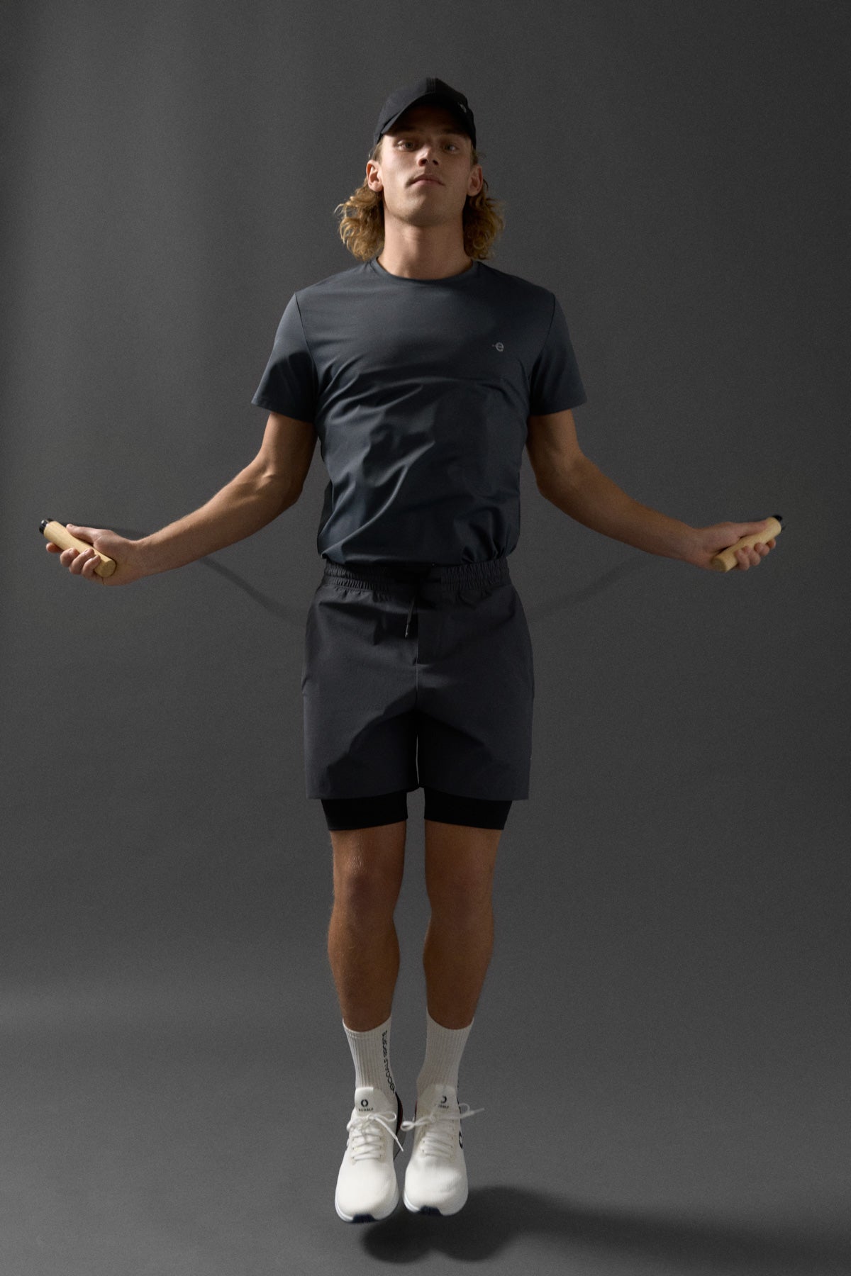 pantal-n-corto-ecoalf-athens-gris-de-nylon-reciclado-para-hombre image 2