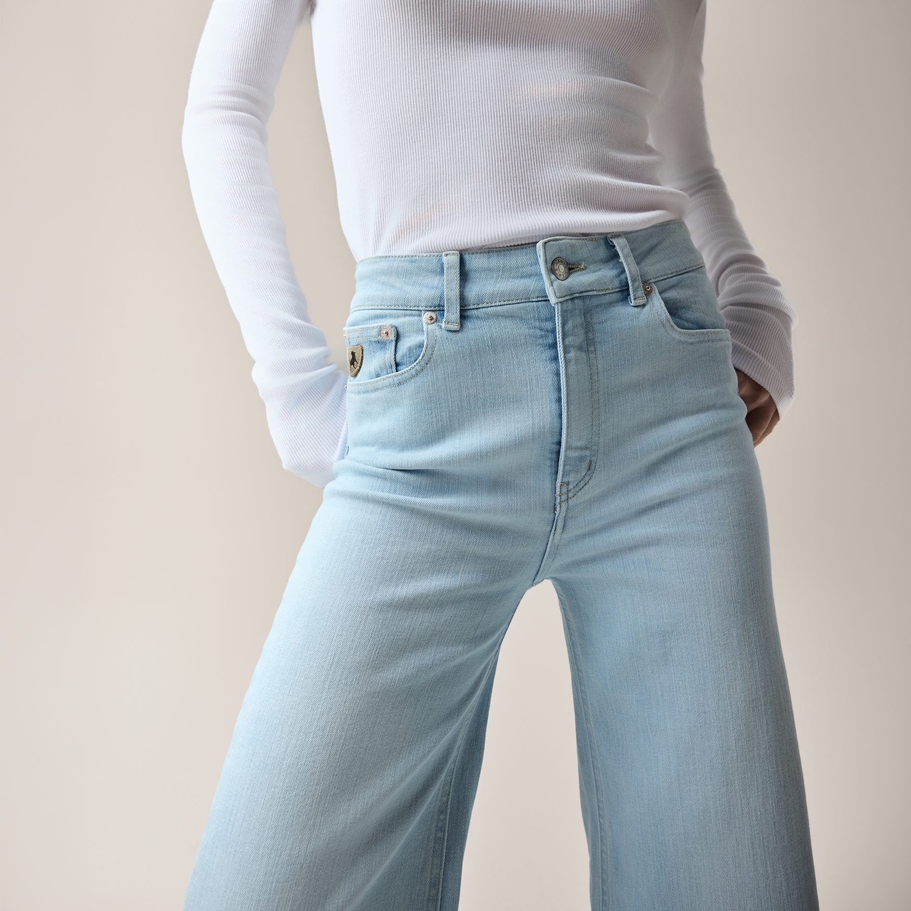 lois-palazzo-jeans-anchos-de-tiro-cl-sico-para-mujer-95-algod-n-3-pes-t-400-y-2- image 4