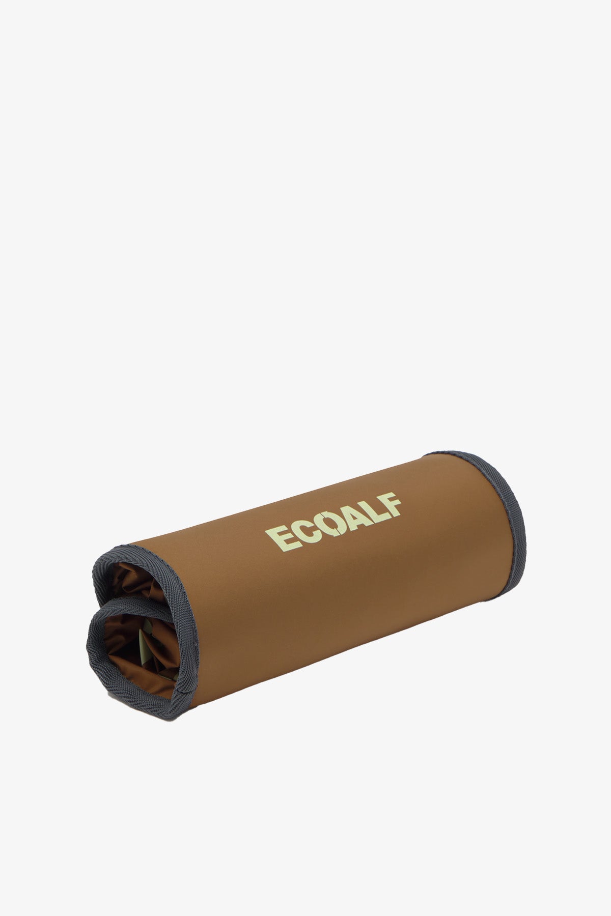 bolsa-pacho-de-ecoalf-en-marr-n-100-poli-ster-reciclado-plegable-y-multiusos image 7