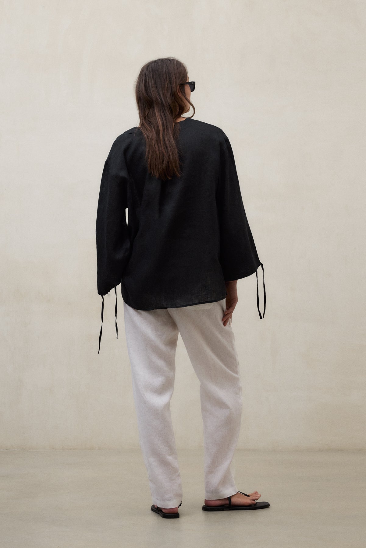 camisa-jena-negra-de-mujer-ecoalf image 3