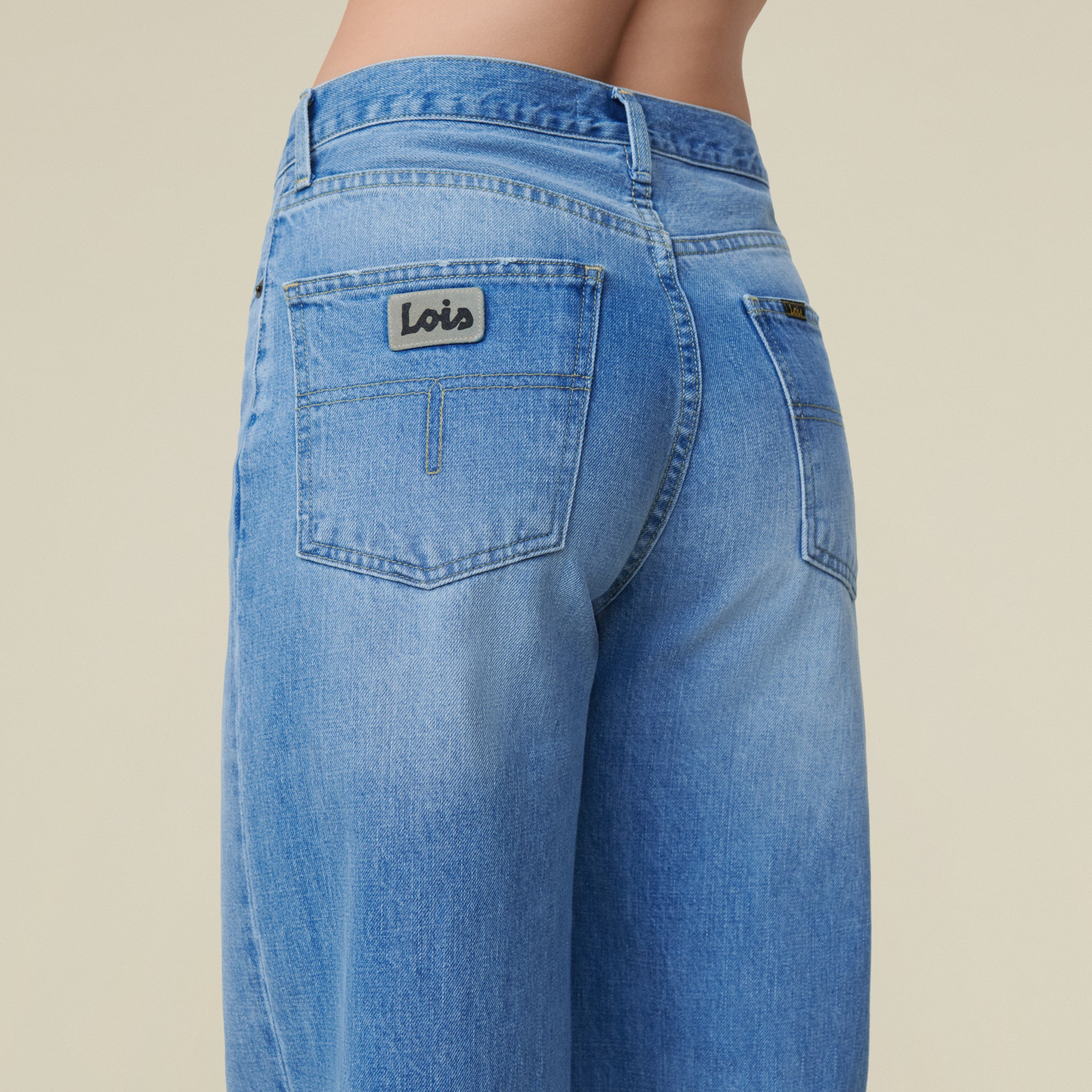 lois-skater-loose-vaqueros-de-mujer-60-algod-n-40-reciclado-stone image 4
