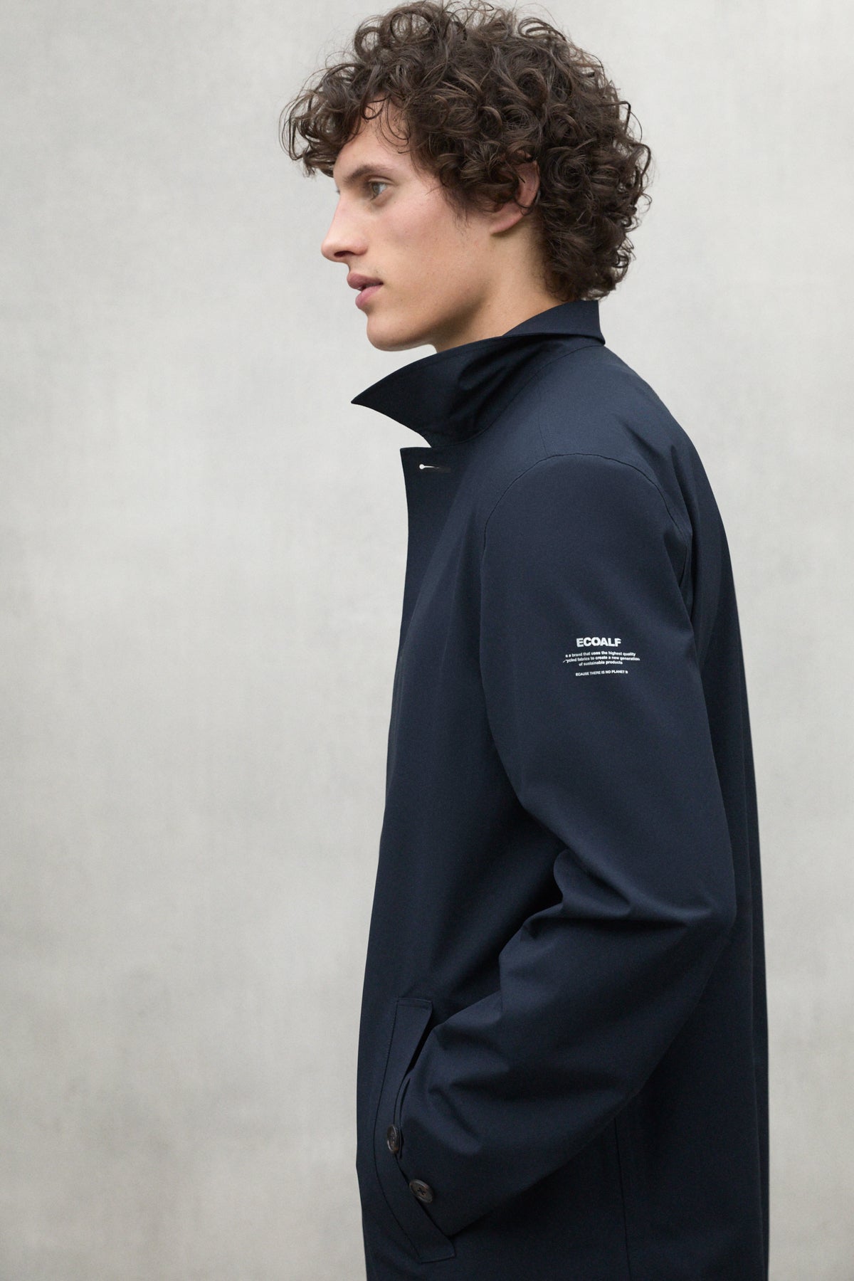 chaqueta-nimega-de-ecoalf-poli-ster-reciclado-azul-marino image 6
