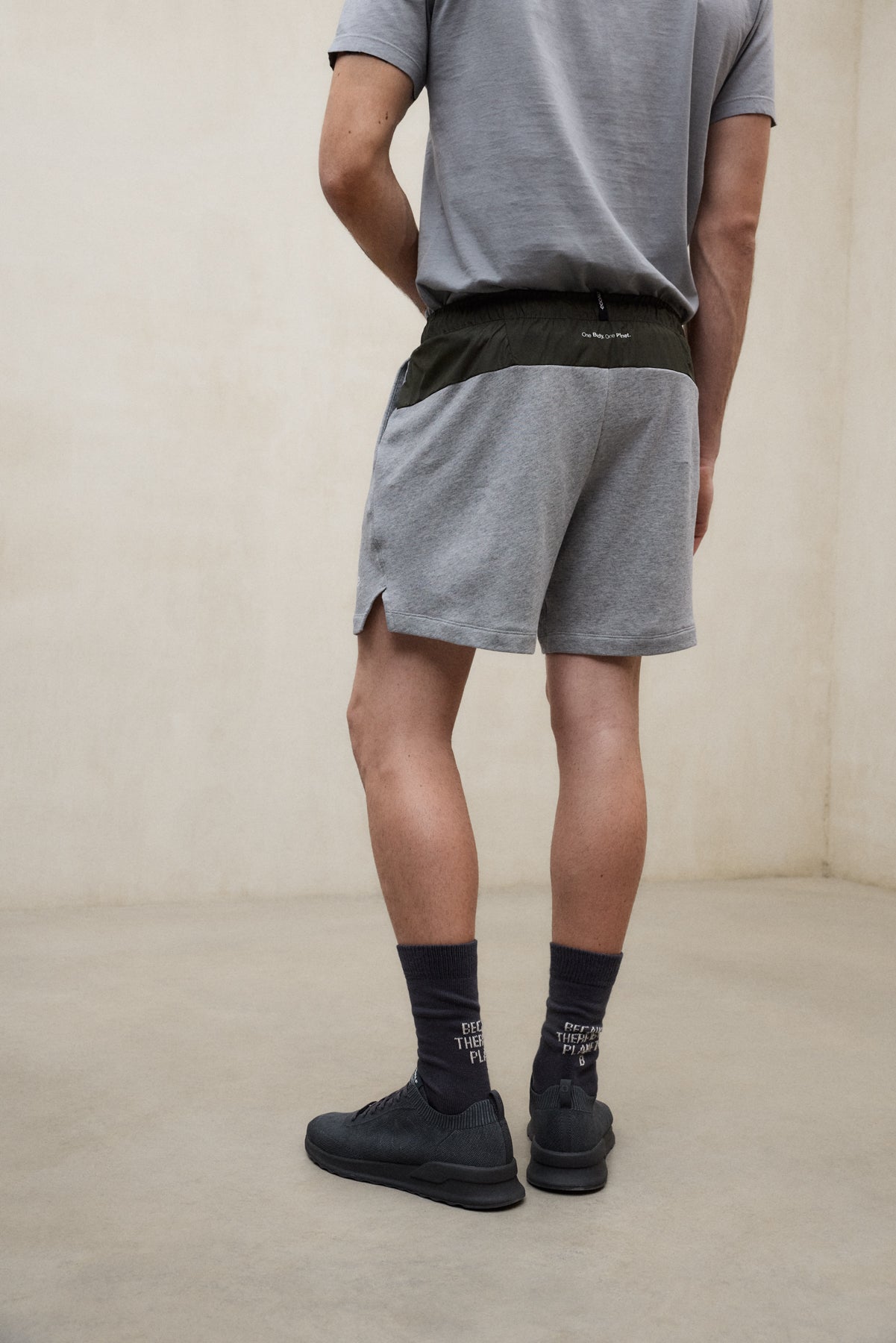 shorts-ecoalf-duan-de-algod-n-org-nico-para-hombre-en-gris image 2