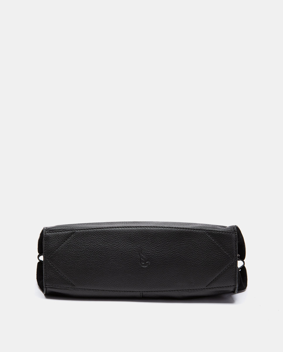 abbacino-bolso-de-mano-en-piel-negra-oficina image 6