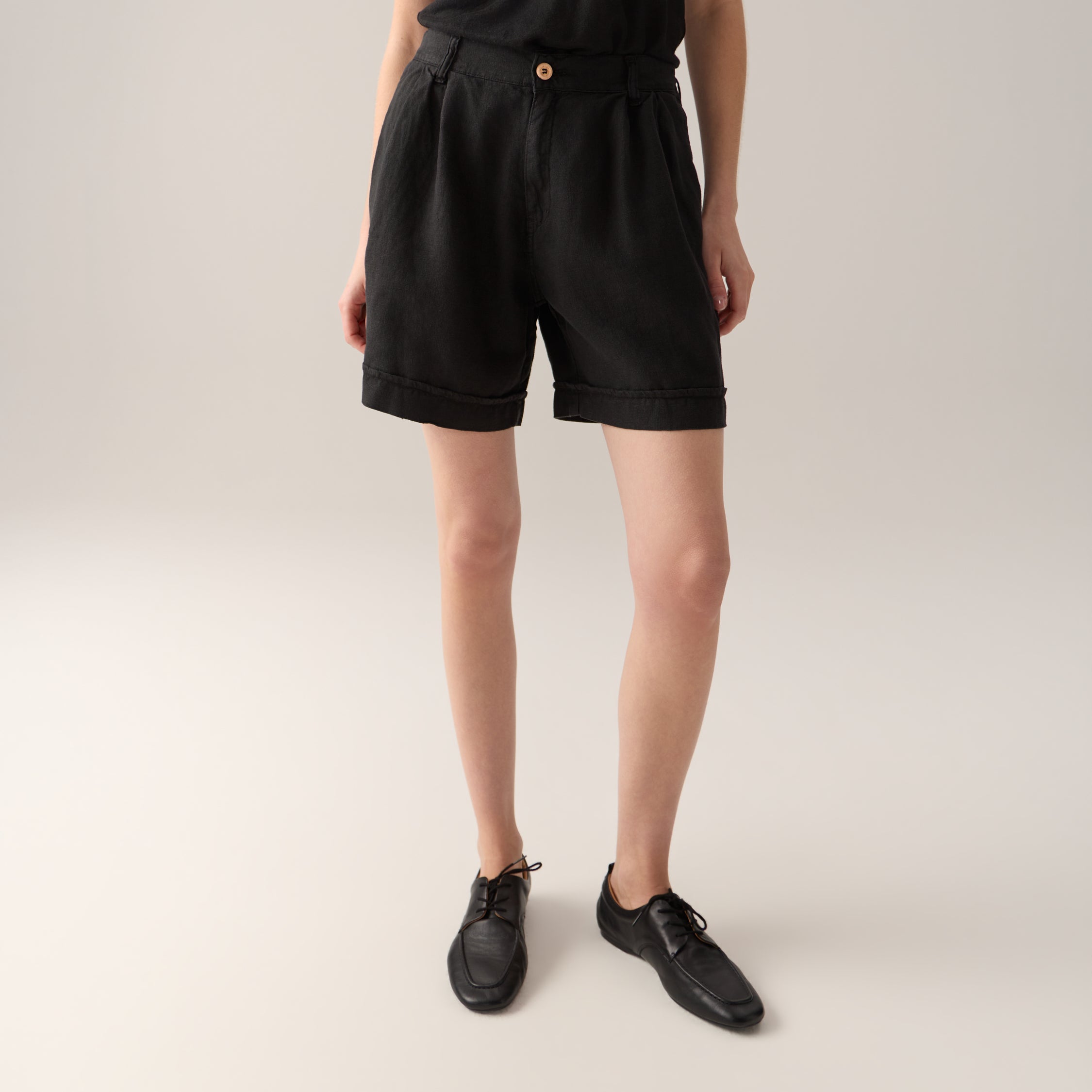 lois-saya-black-linen-pantal-n-de-lino image 3