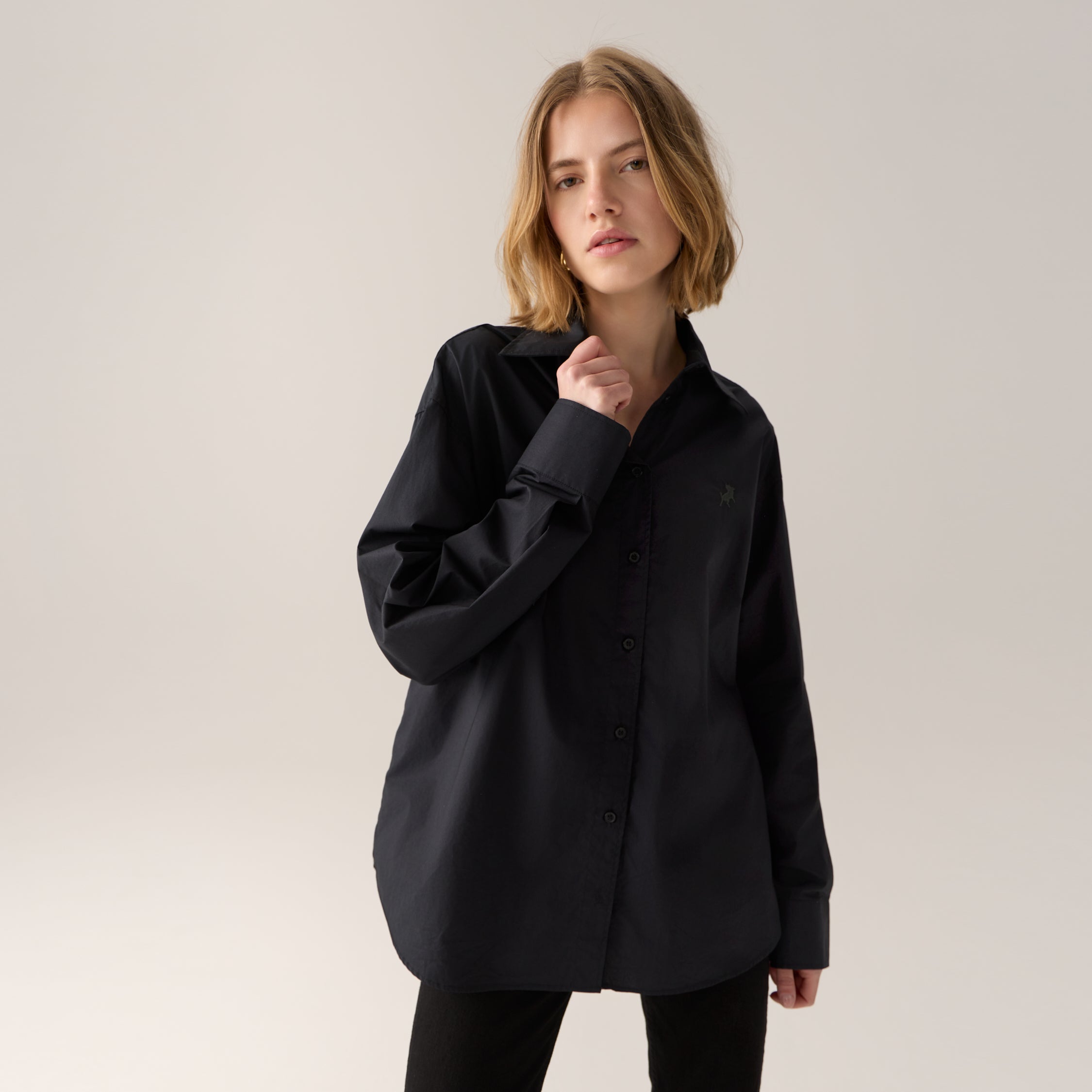 lois-caryn-3613-8153-top-de-punto-100-algod-n-en-negro image 1