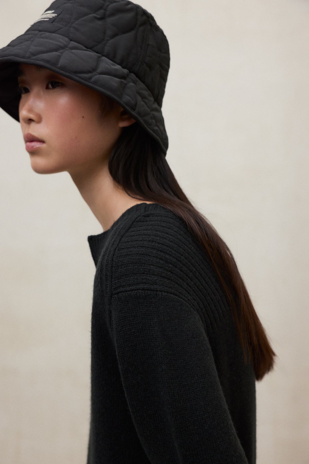 ecoalf-sombrero-bucket-flock-negro-poli-ster-reciclado image 4